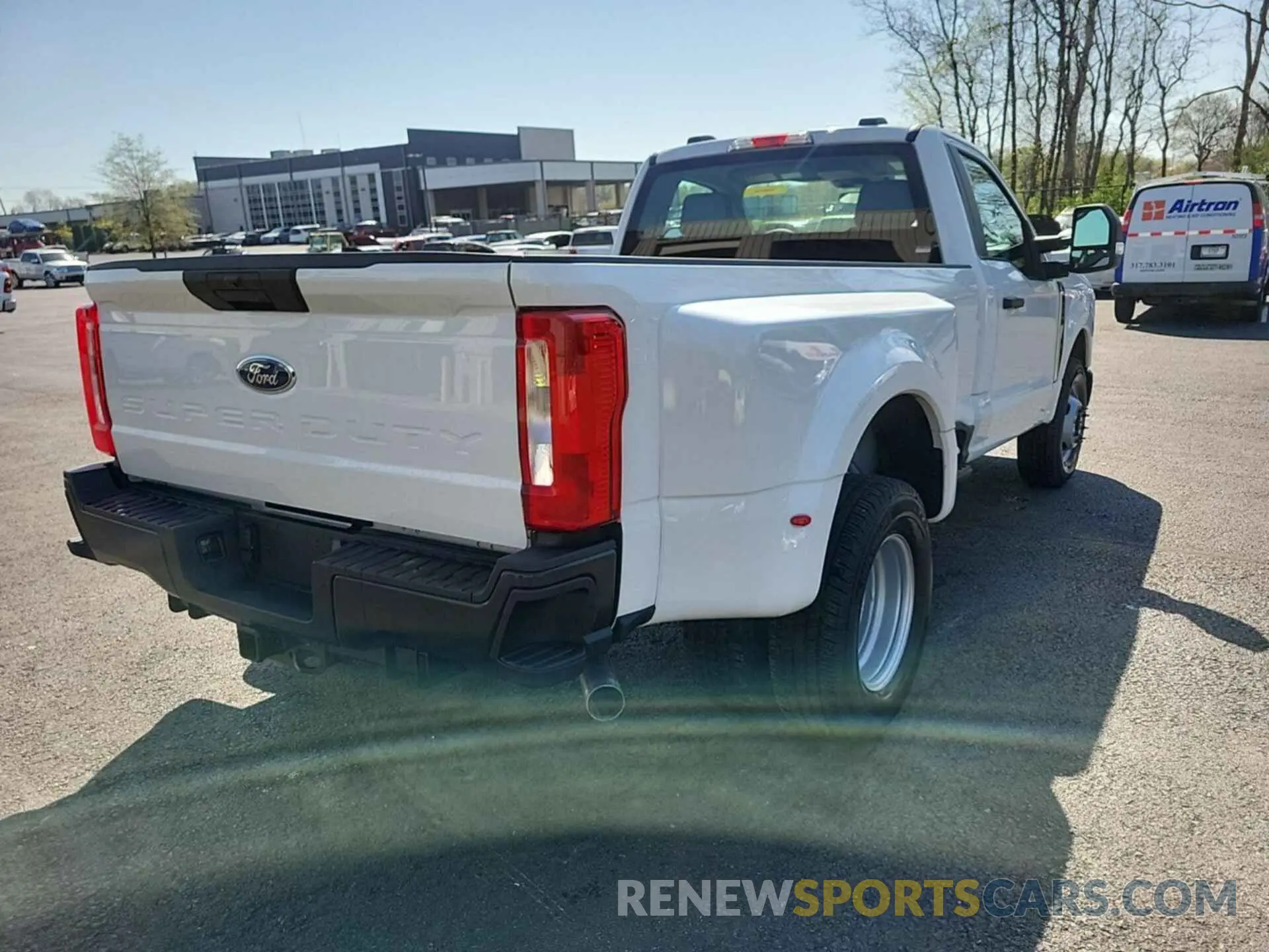 13 fotografías del automóvil dañado 1FTRF3CA7PED47088 FORD F350 2023