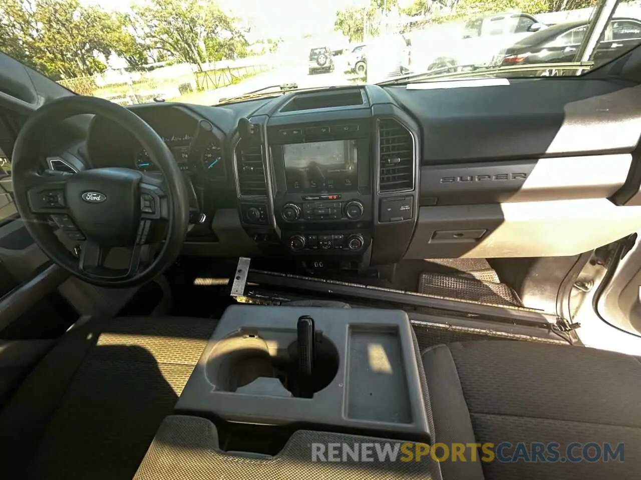 9 fotografías del automóvil dañado 1FTRF4DT4KEF88833 FORD F450 2019