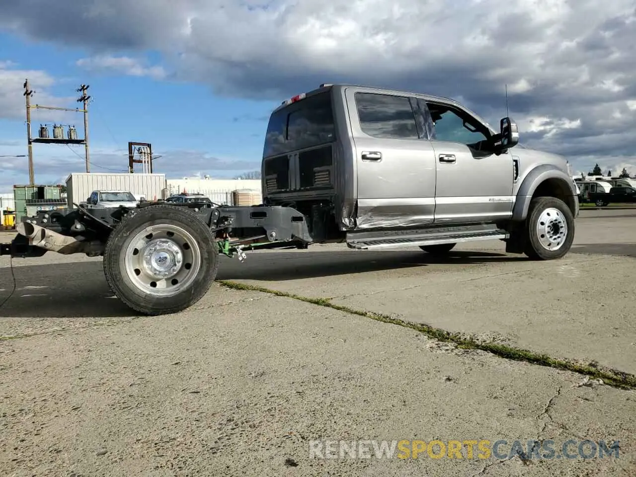 3 fotografías del automóvil dañado 1FT8W4DT1NED61096 FORD F450 2022