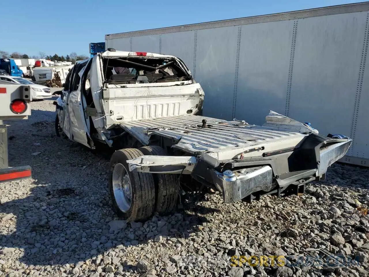2 fotografías del automóvil dañado 1FT8W4DT3NEE16244 FORD F450 2022