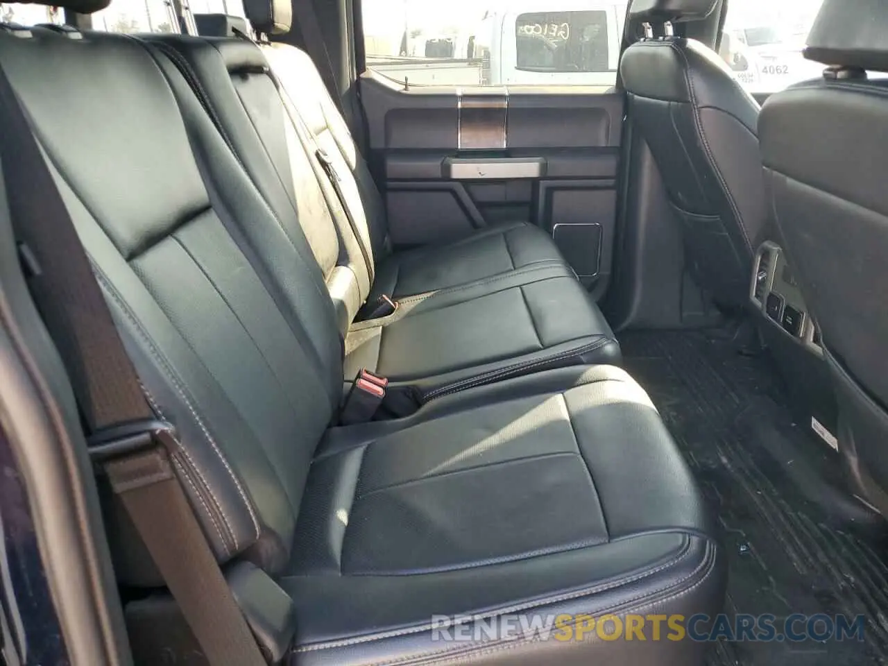 10 fotografías del automóvil dañado 1FT8W4DT9NEE32836 FORD F450 2022