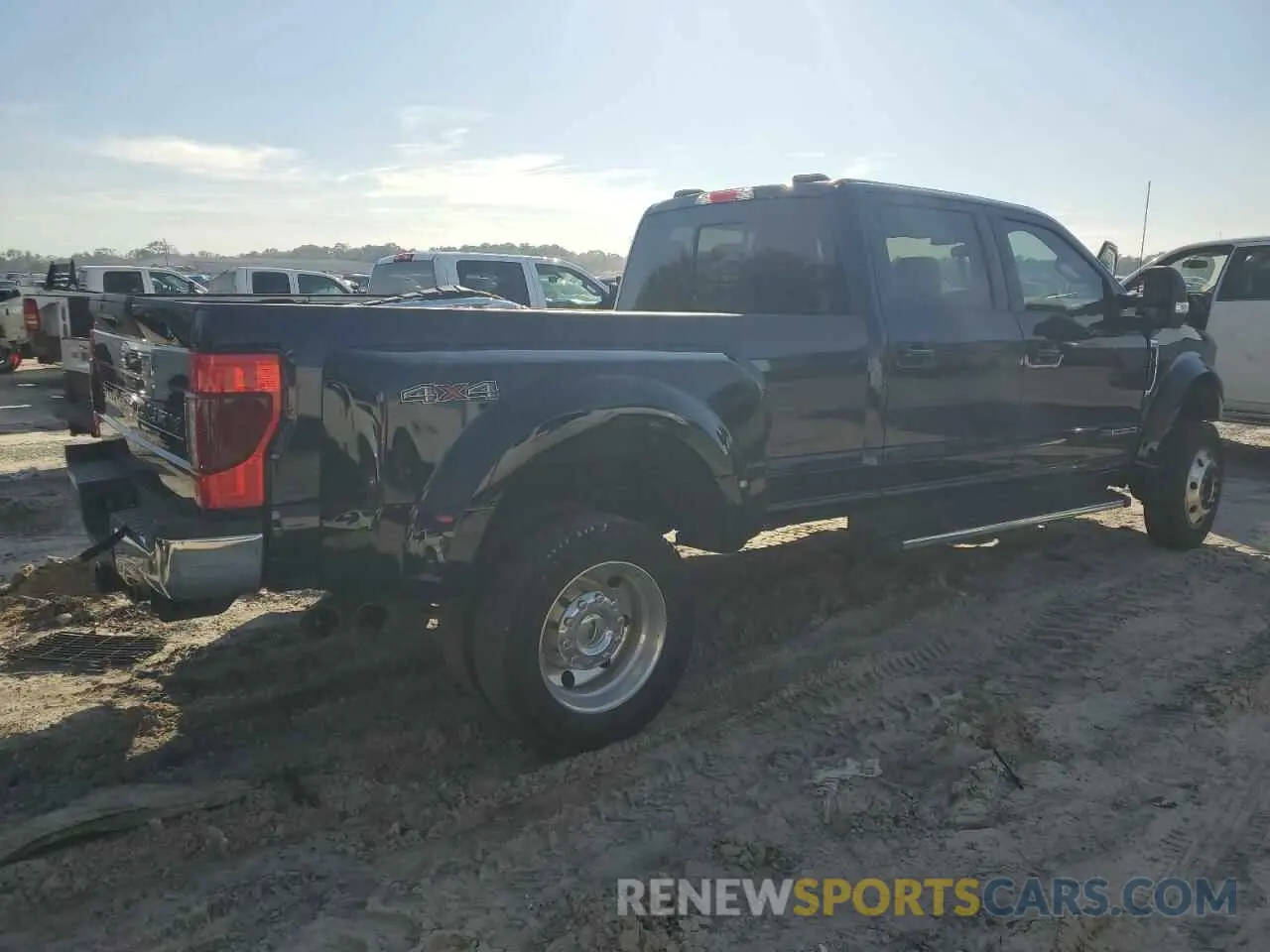 3 fotografías del automóvil dañado 1FT8W4DT9NEE32836 FORD F450 2022