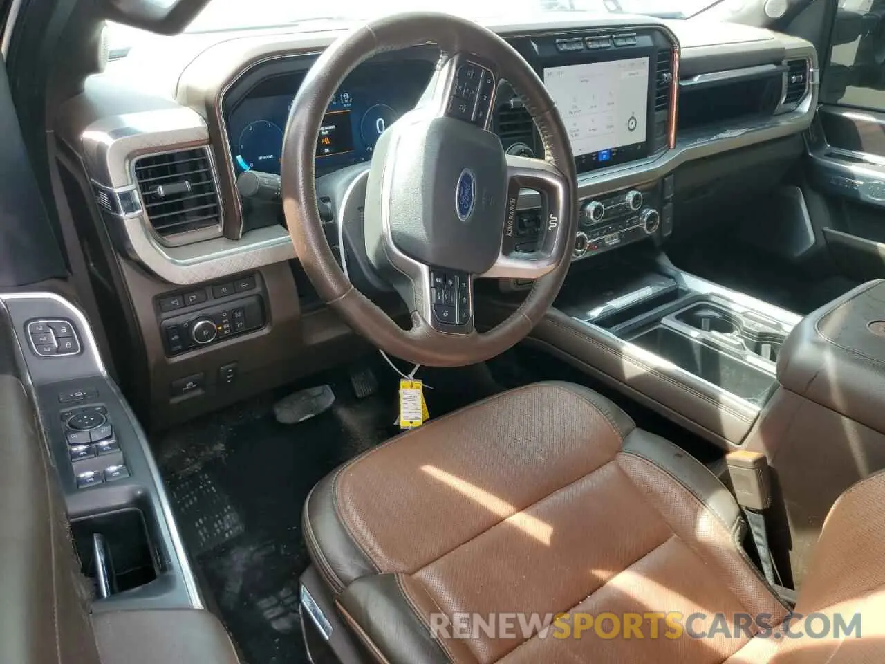 8 fotografías del automóvil dañado 1FT8W4DM0REC65149 FORD F450 2024