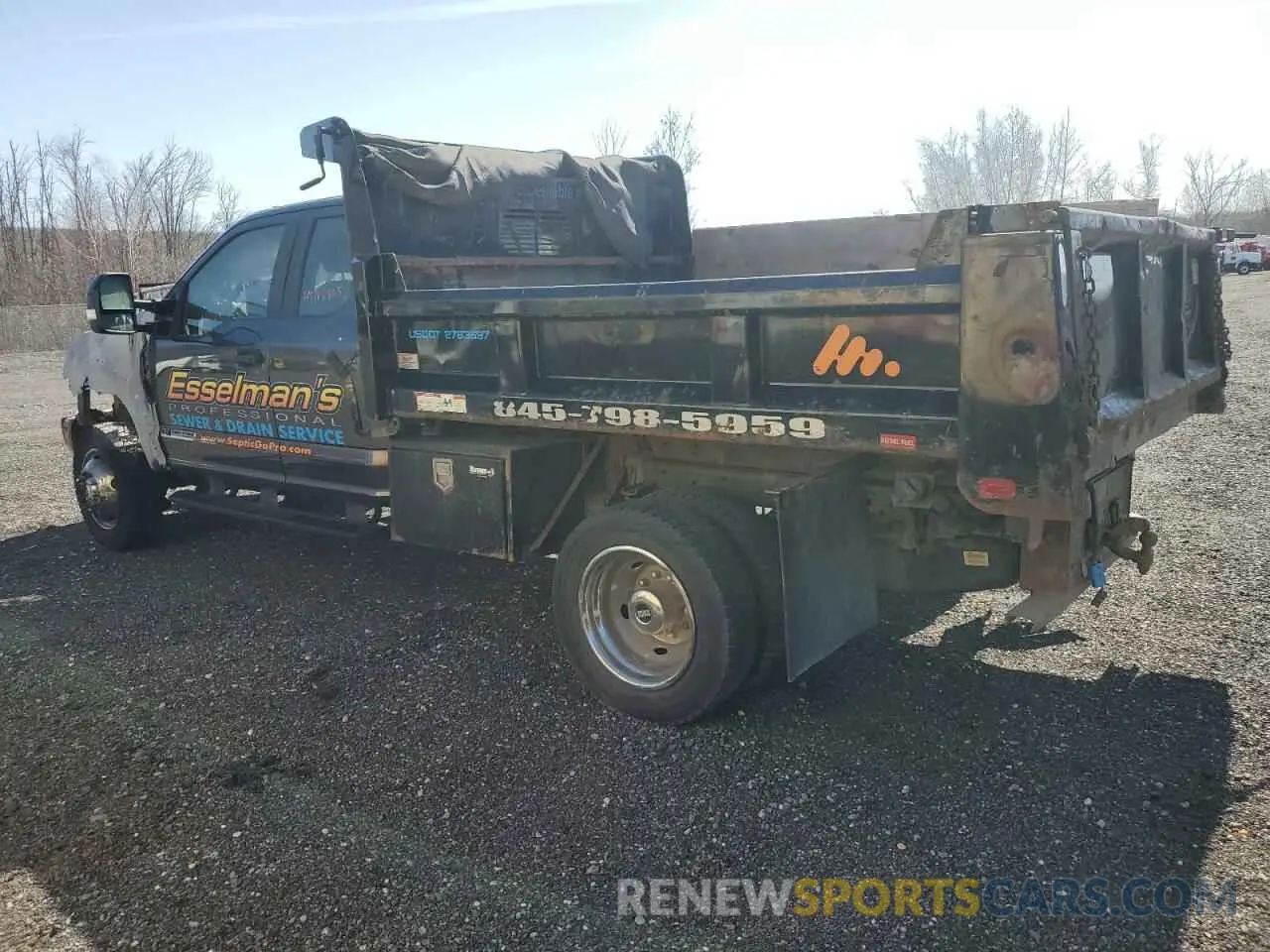 2 fotografías del automóvil dañado 1FD0X5HT8KEE28455 FORD F550 2019