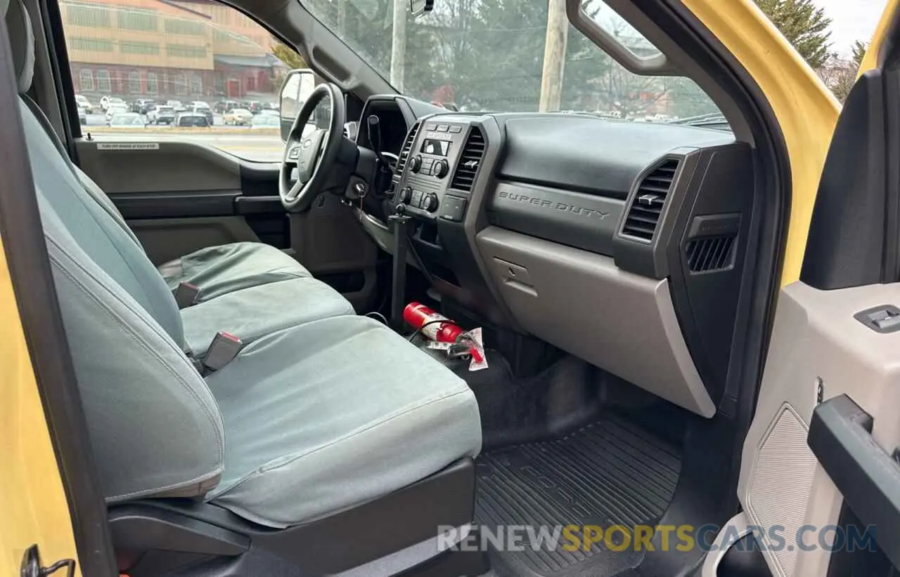 5 fotografías del automóvil dañado 1FDUF5GY0KEE44280 FORD F550 2019