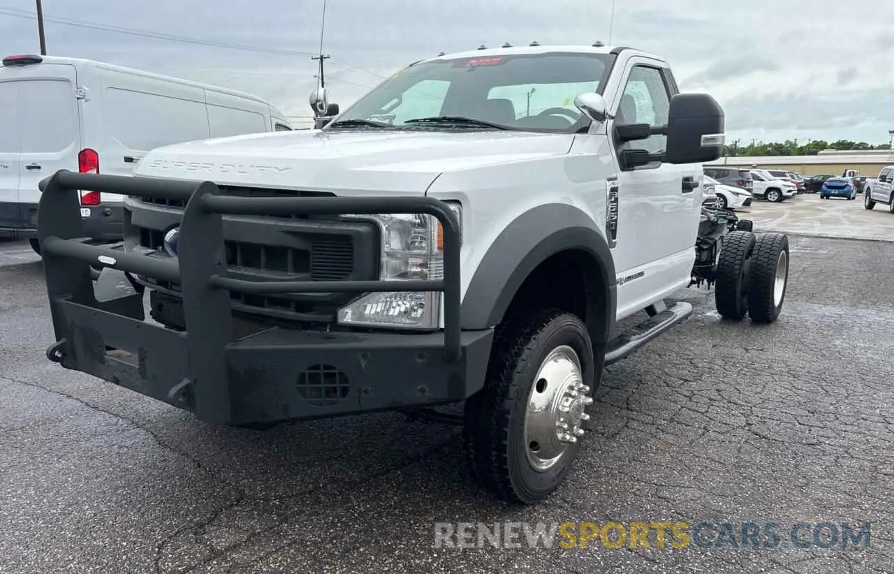 2 fotografías del automóvil dañado 1FDUF5HT5LDA09460 FORD F550 2020