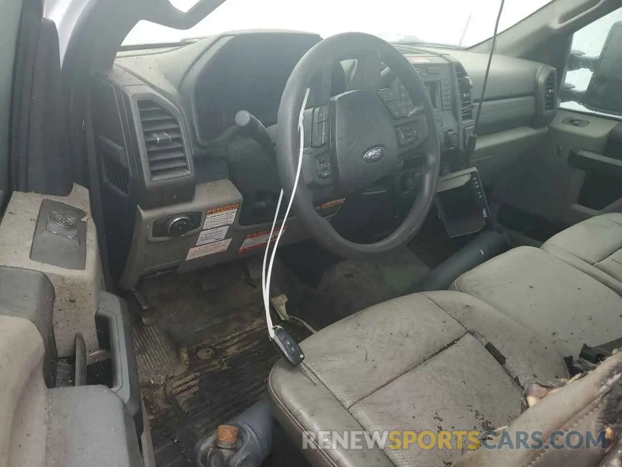 8 fotografías del automóvil dañado 1FDUF5HT1MDA01339 FORD F550 2021