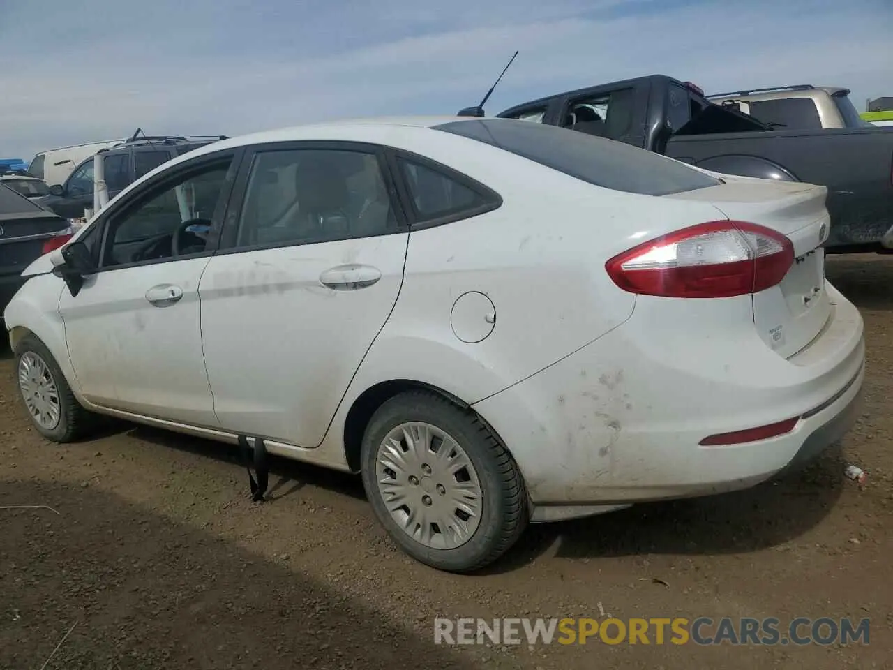 2 fotografías del automóvil dañado 3FADP4AJ2KM116947 FORD FIESTA 2019
