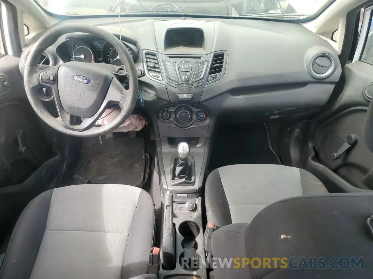 8 fotografías del automóvil dañado 3FADP4AJ2KM116947 FORD FIESTA 2019