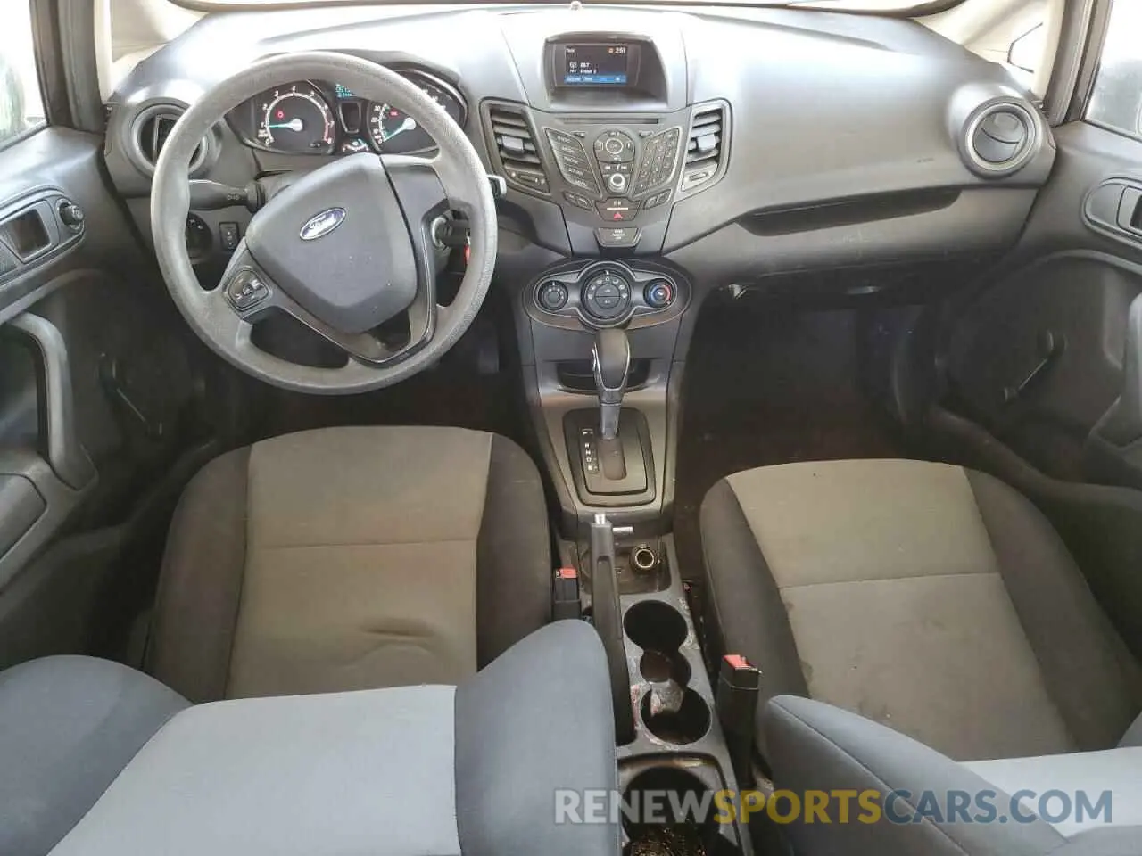 8 fotografías del automóvil dañado 3FADP4AJ3KM154963 FORD FIESTA 2019