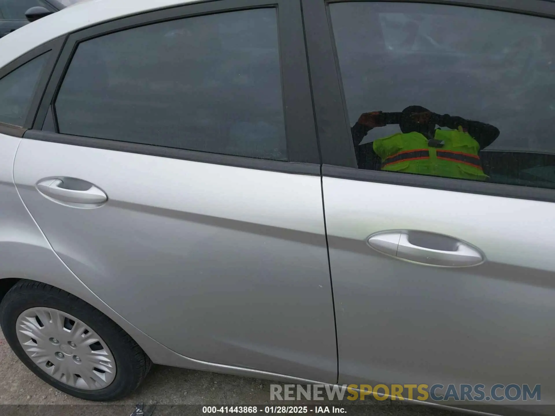 13 fotografías del automóvil dañado 3FADP4AJ4KM116805 FORD FIESTA 2019