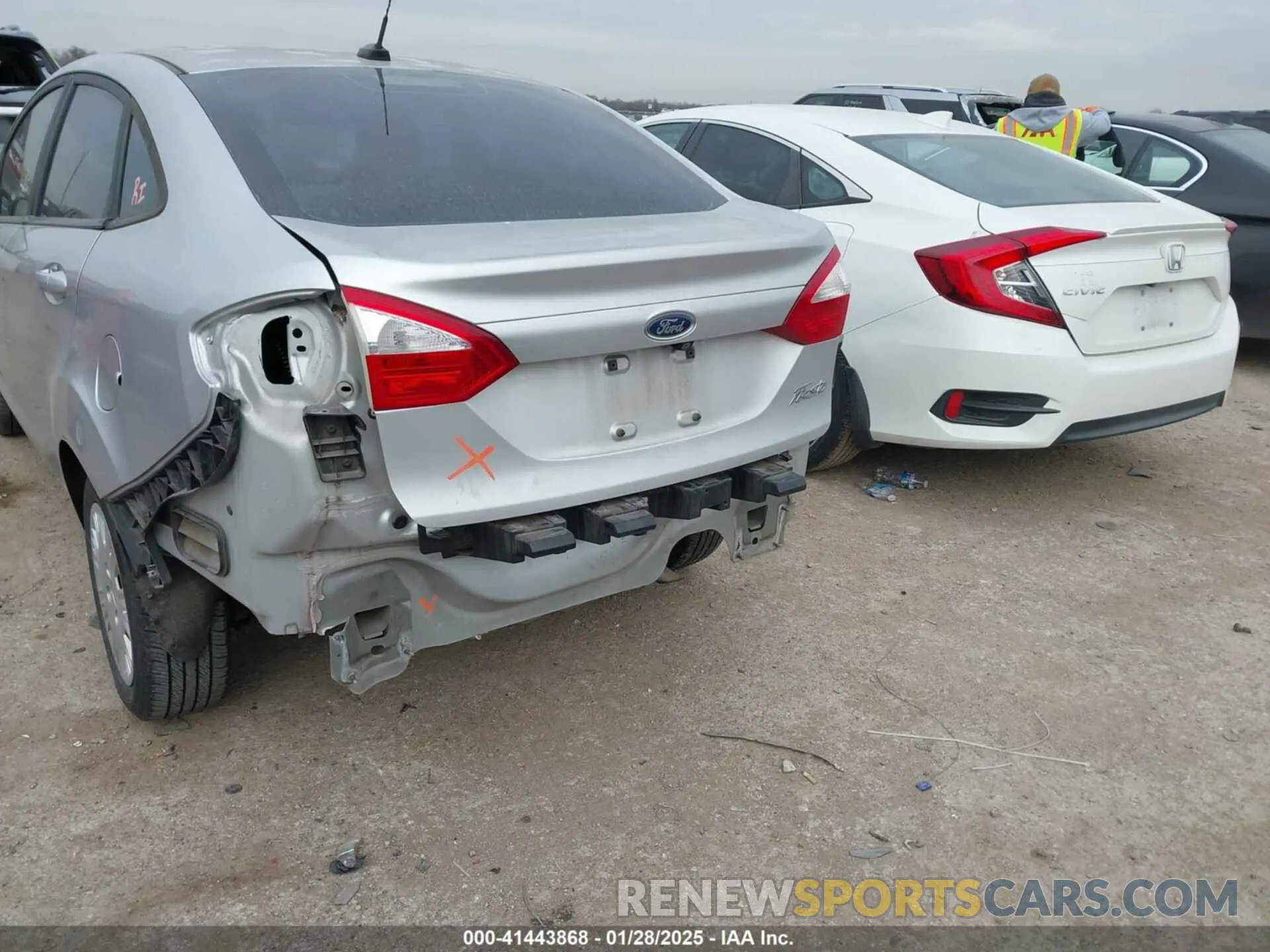 6 fotografías del automóvil dañado 3FADP4AJ4KM116805 FORD FIESTA 2019