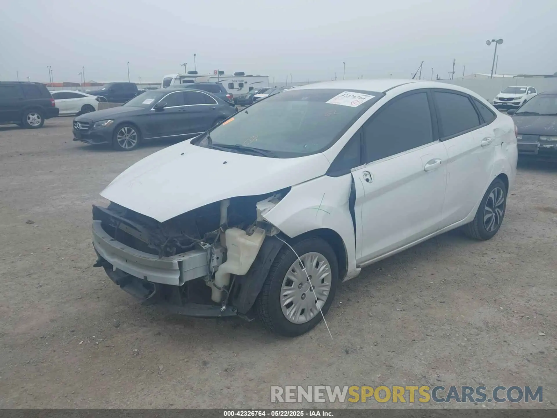 2 fotografías del automóvil dañado 3FADP4AJ5KM112102 FORD FIESTA 2019