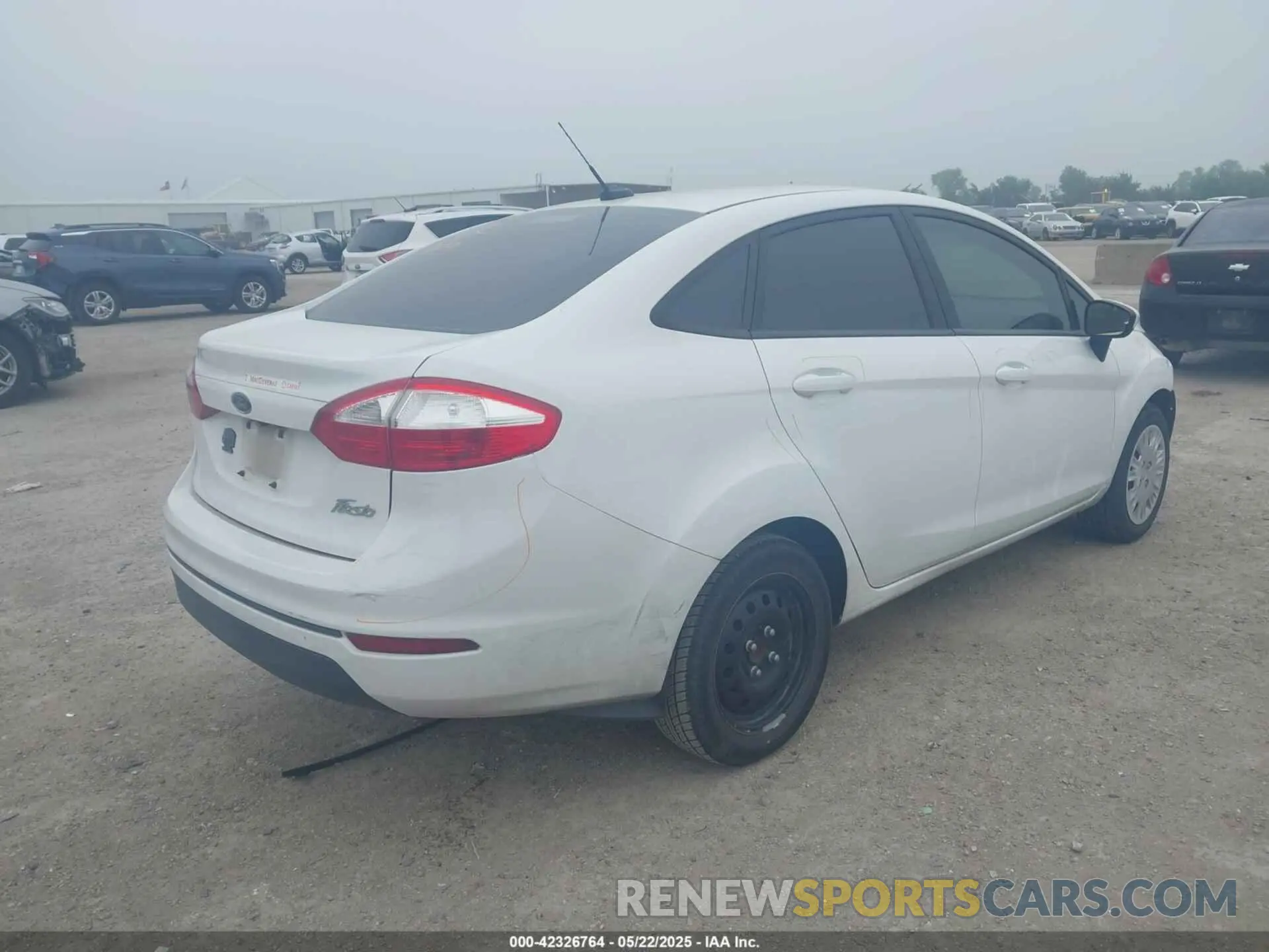 4 fotografías del automóvil dañado 3FADP4AJ5KM112102 FORD FIESTA 2019