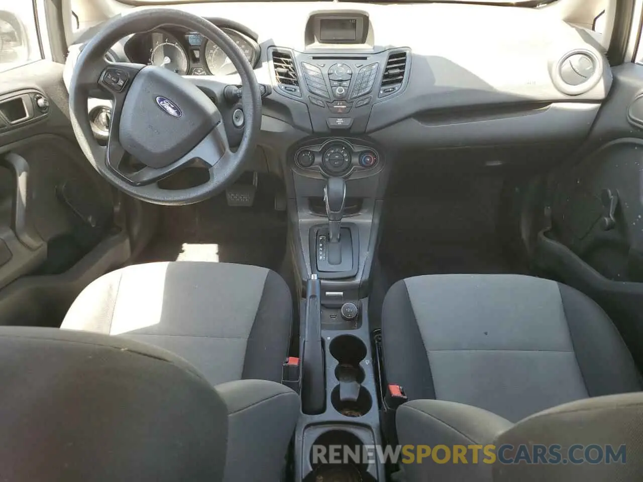 8 fotografías del automóvil dañado 3FADP4AJ7KM140354 FORD FIESTA 2019