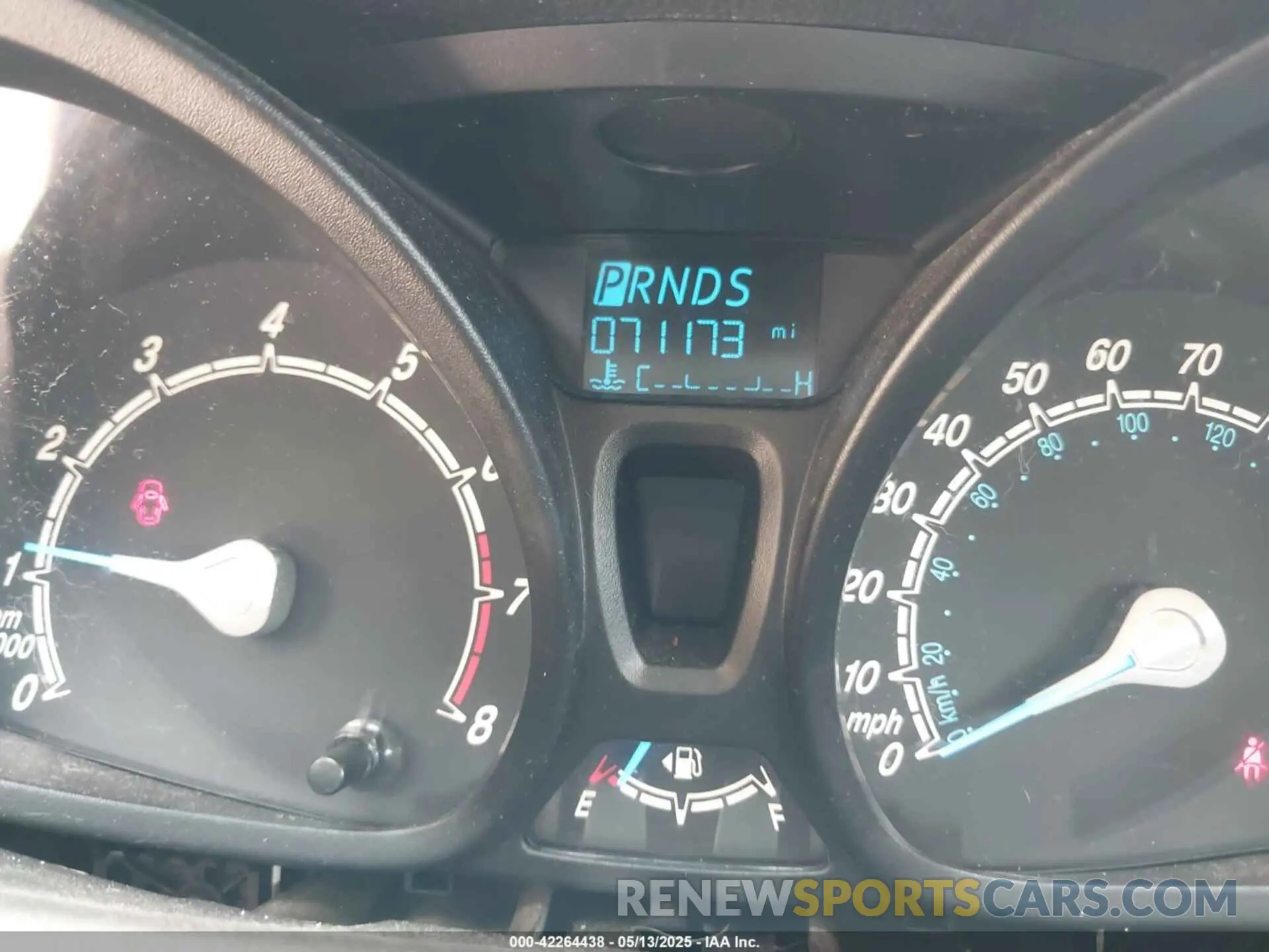 16 fotografías del automóvil dañado 3FADP4AJ9KM122597 FORD FIESTA 2019