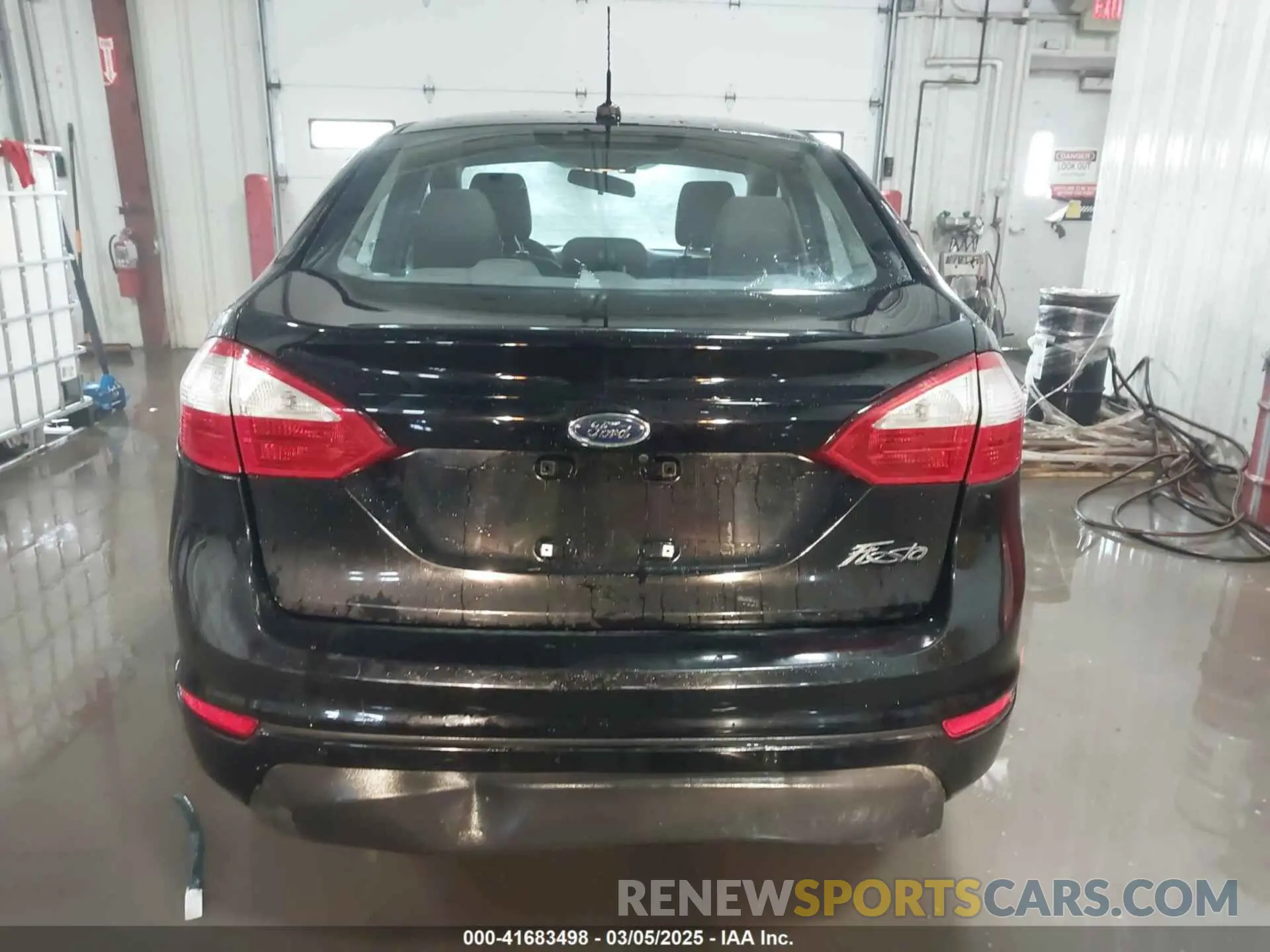 16 fotografías del automóvil dañado 3FADP4AJ9KM152554 FORD FIESTA 2019
