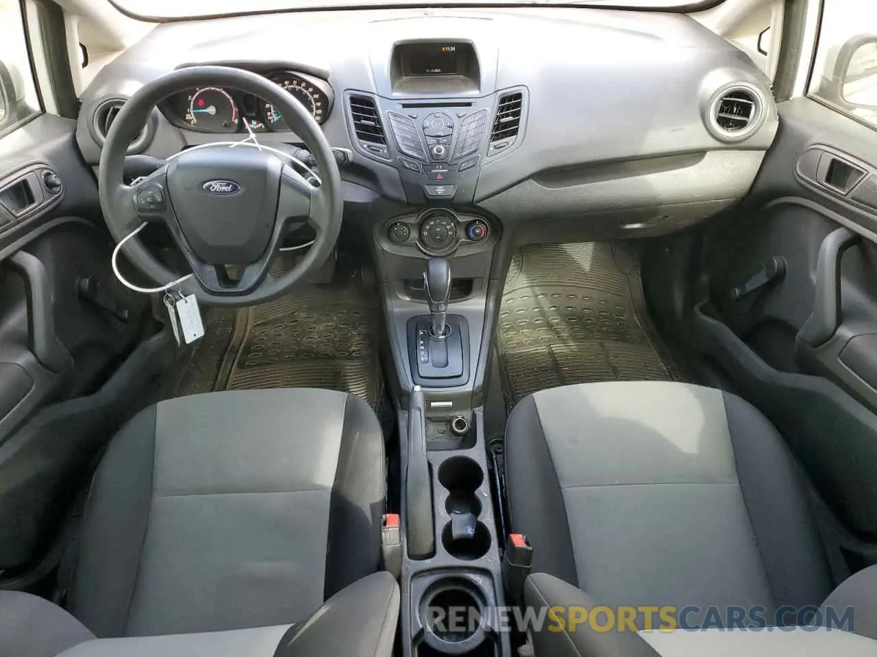 8 fotografías del automóvil dañado 3FADP4AJXKM135777 FORD FIESTA 2019