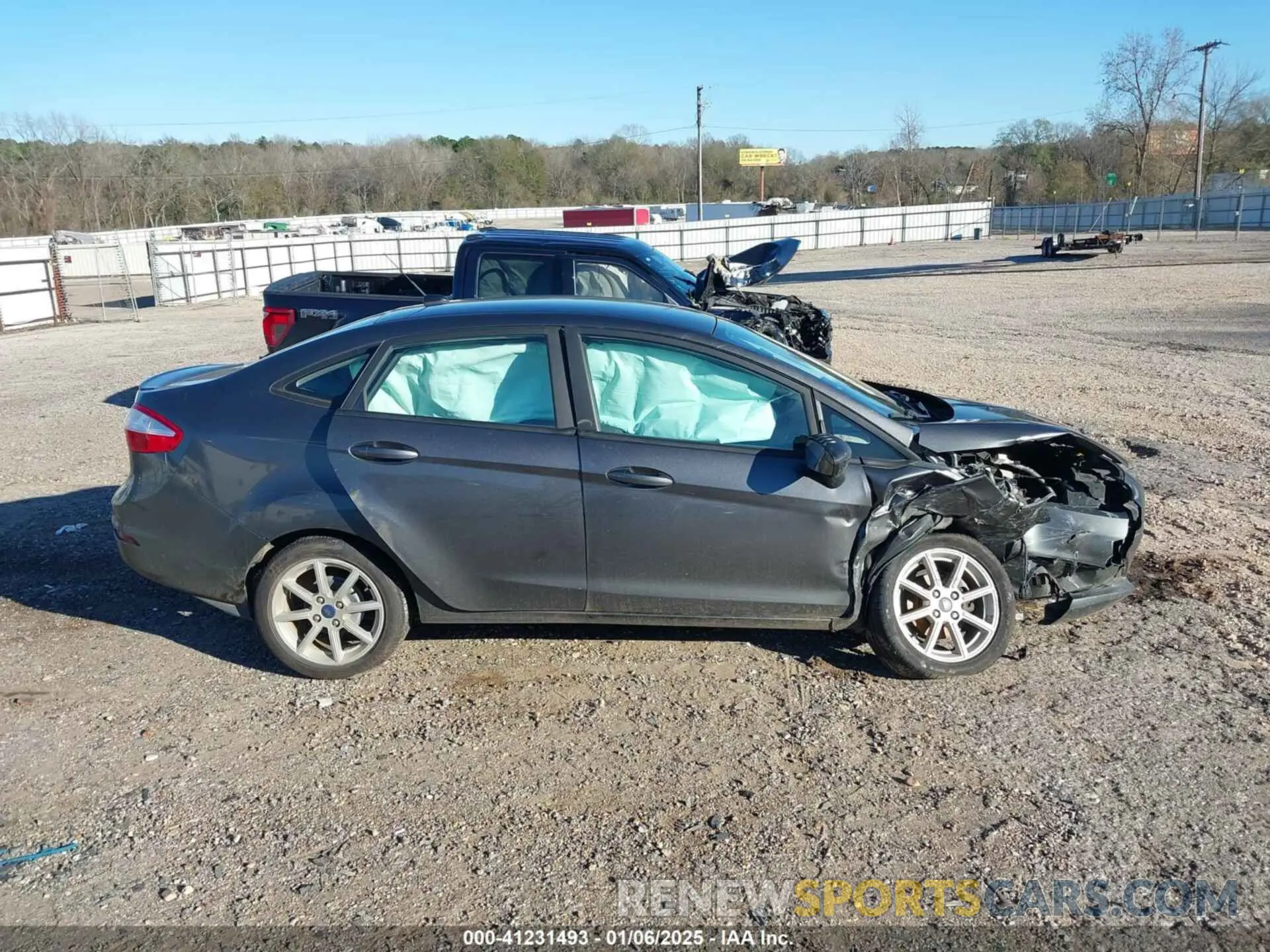 14 fotografías del automóvil dañado 3FADP4BJ0KM123703 FORD FIESTA 2019