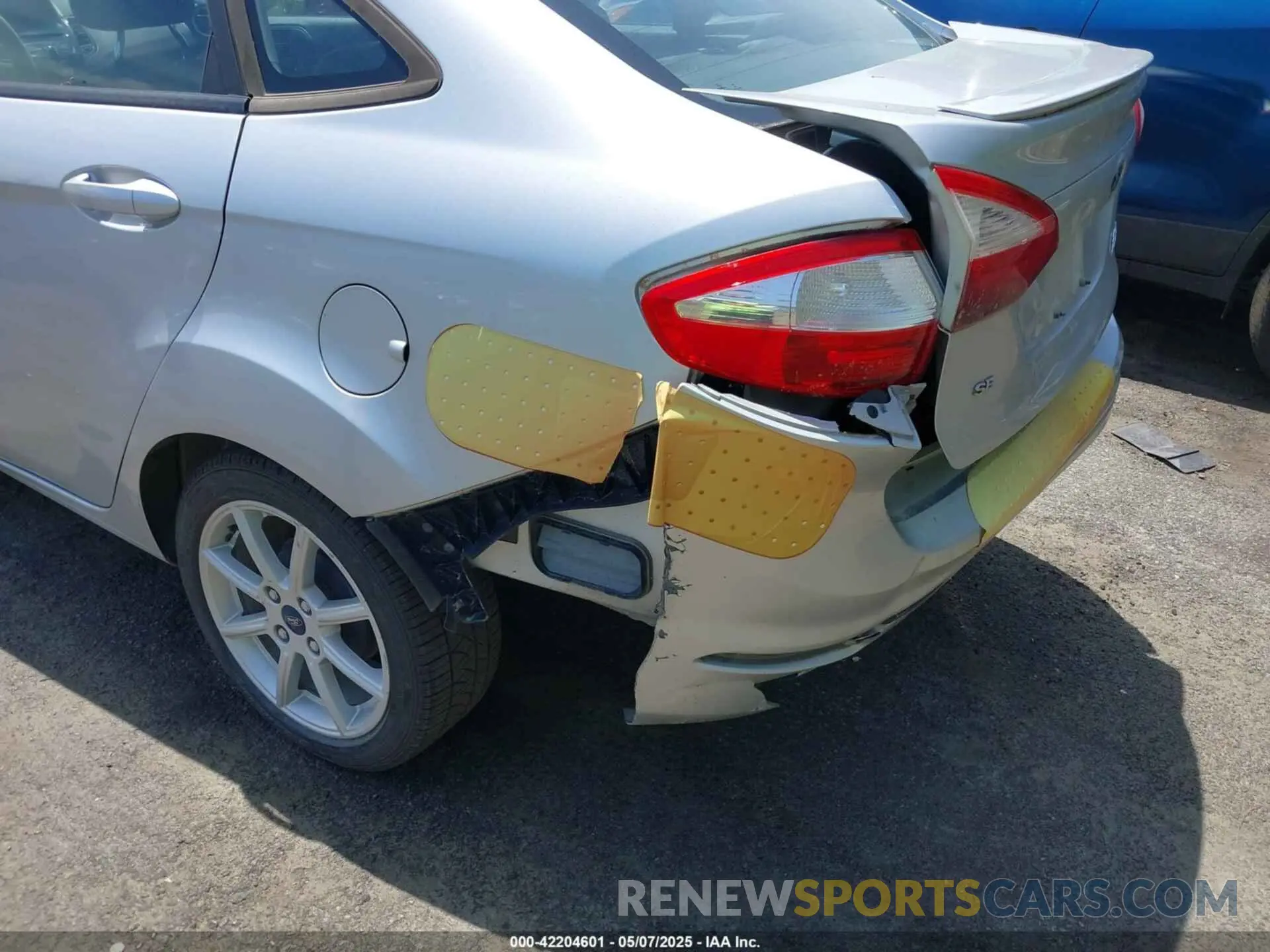 17 fotografías del automóvil dañado 3FADP4BJ0KM133096 FORD FIESTA 2019