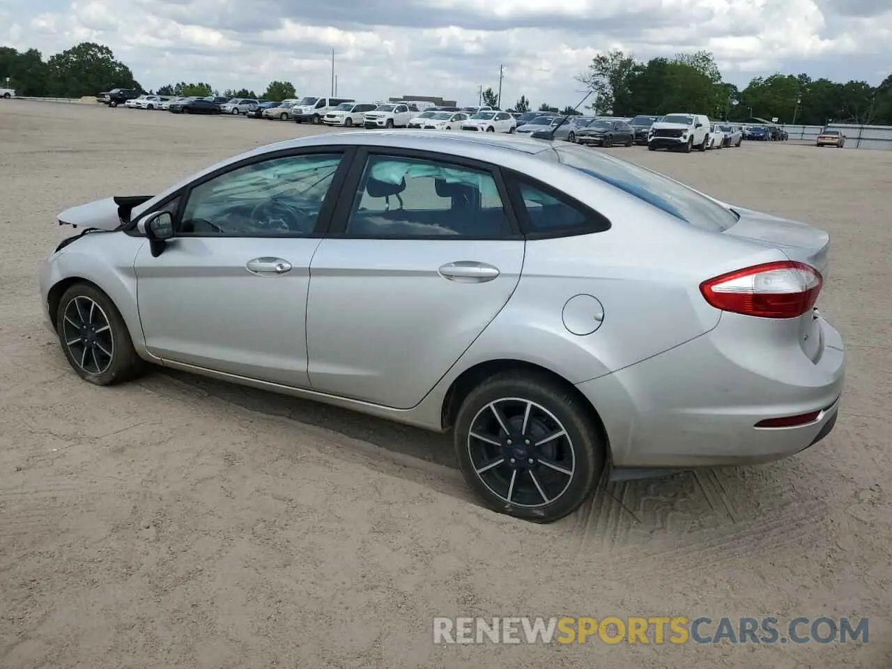 2 fotografías del automóvil dañado 3FADP4BJ0KM153039 FORD FIESTA 2019