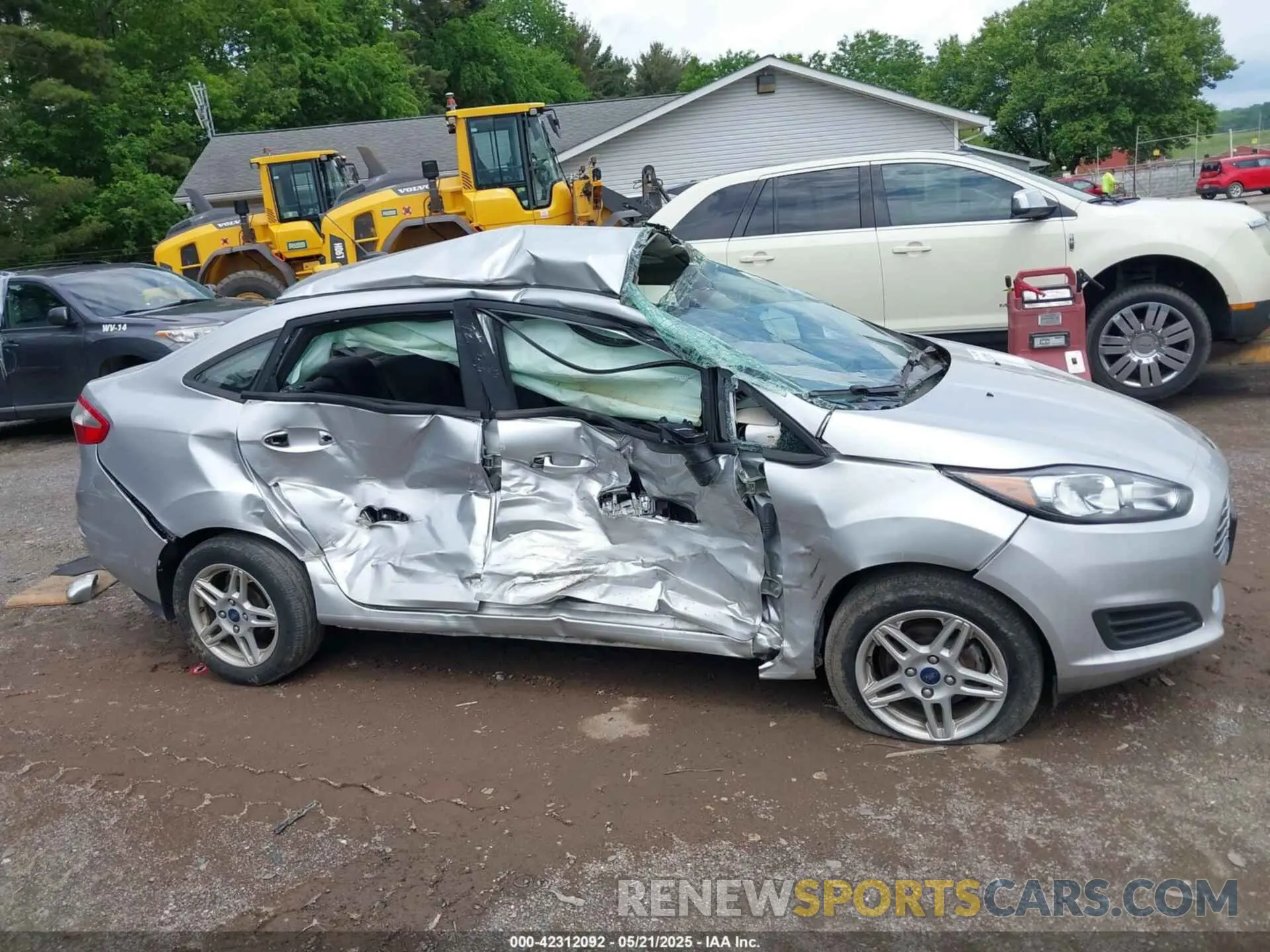 13 fotografías del automóvil dañado 3FADP4BJ1KM104464 FORD FIESTA 2019