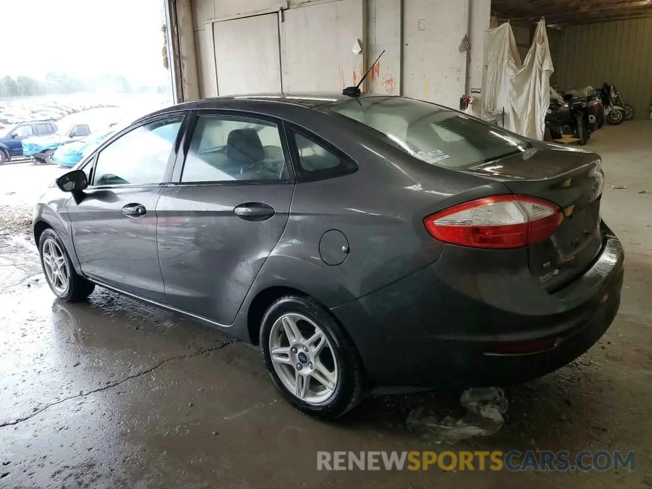 2 fotografías del automóvil dañado 3FADP4BJ2KM117840 FORD FIESTA 2019