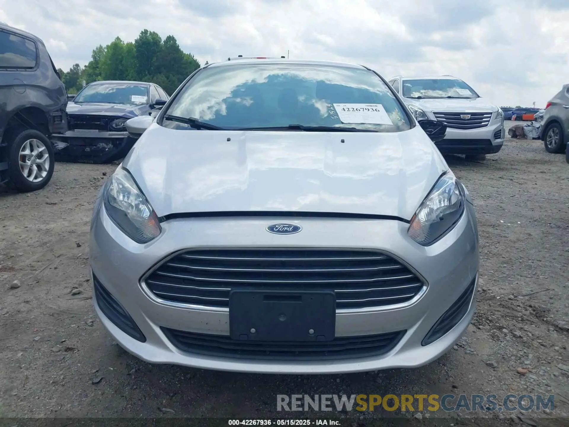 13 fotografías del automóvil dañado 3FADP4BJ2KM132015 FORD FIESTA 2019