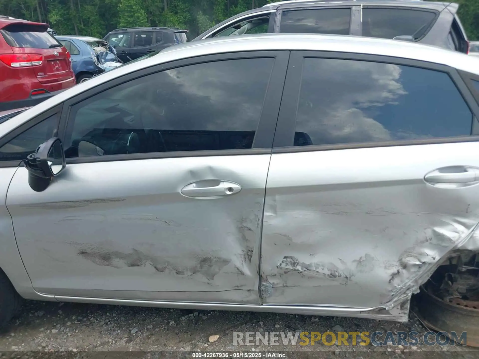 15 fotografías del automóvil dañado 3FADP4BJ2KM132015 FORD FIESTA 2019