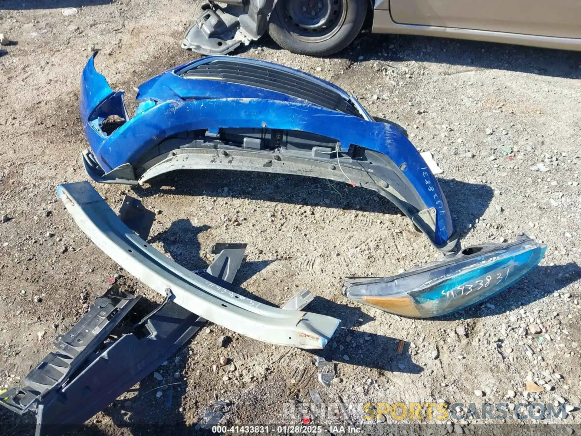 12 fotografías del automóvil dañado 3FADP4BJ2KM164611 FORD FIESTA 2019