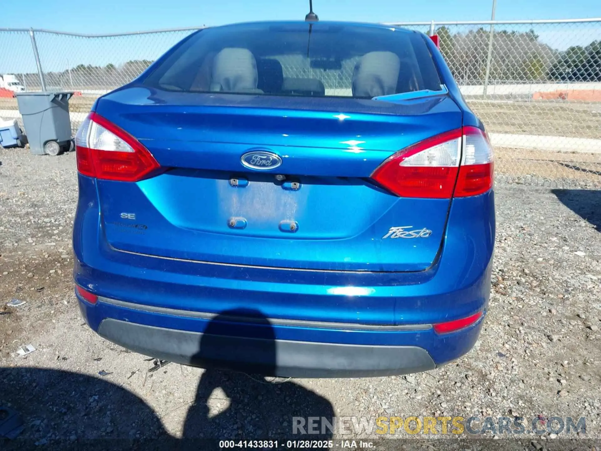 17 fotografías del automóvil dañado 3FADP4BJ2KM164611 FORD FIESTA 2019