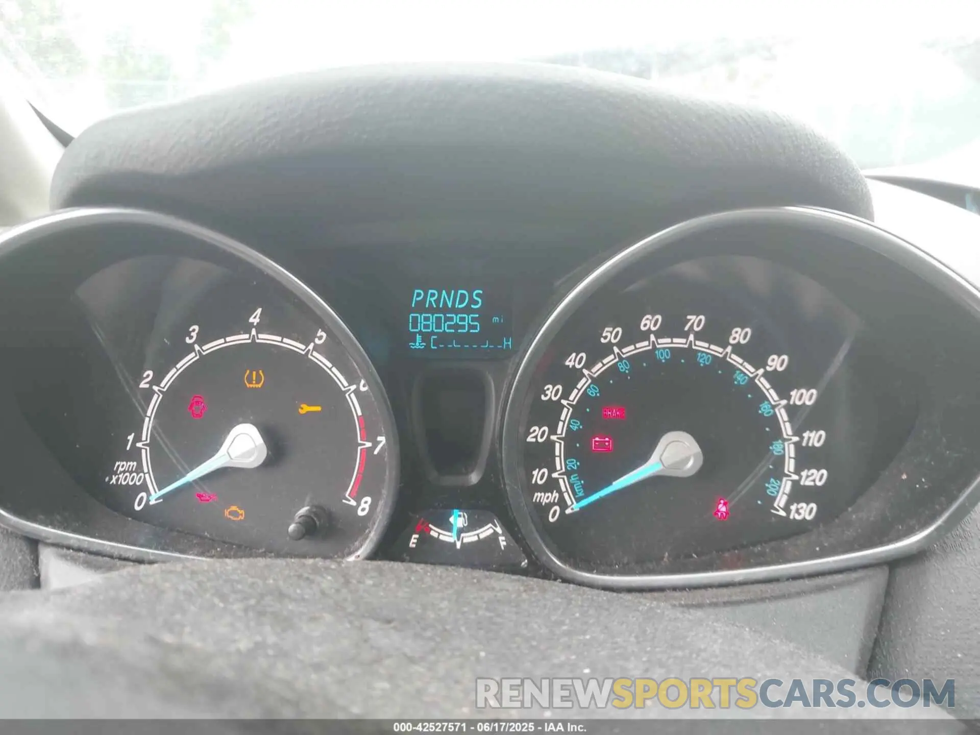 7 fotografías del automóvil dañado 3FADP4BJ4KM137698 FORD FIESTA 2019