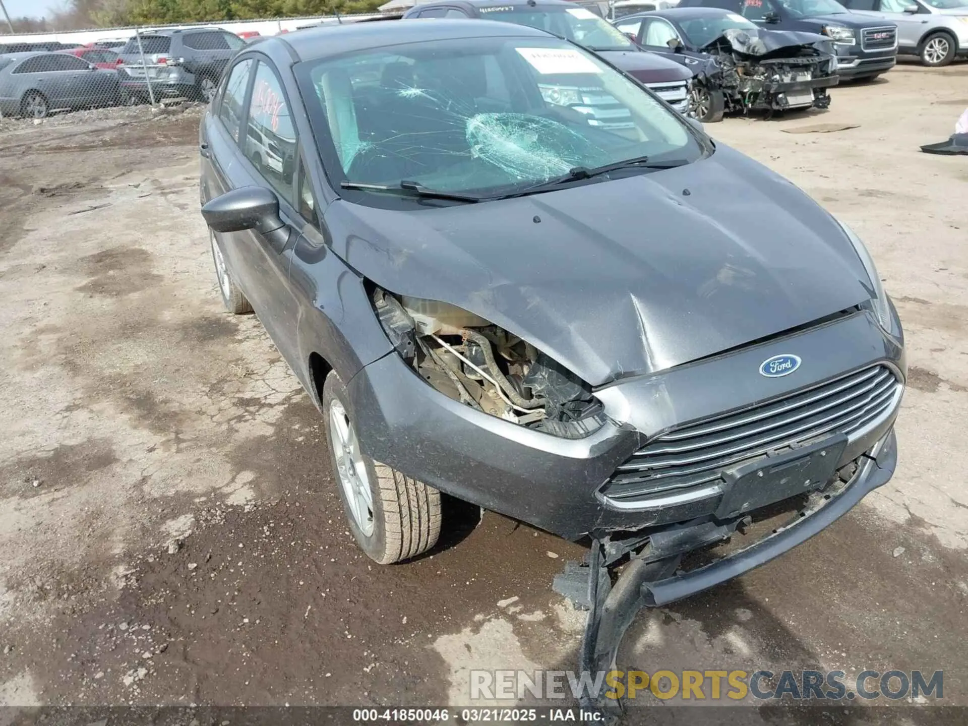 1 fotografías del automóvil dañado 3FADP4BJ4KM141427 FORD FIESTA 2019