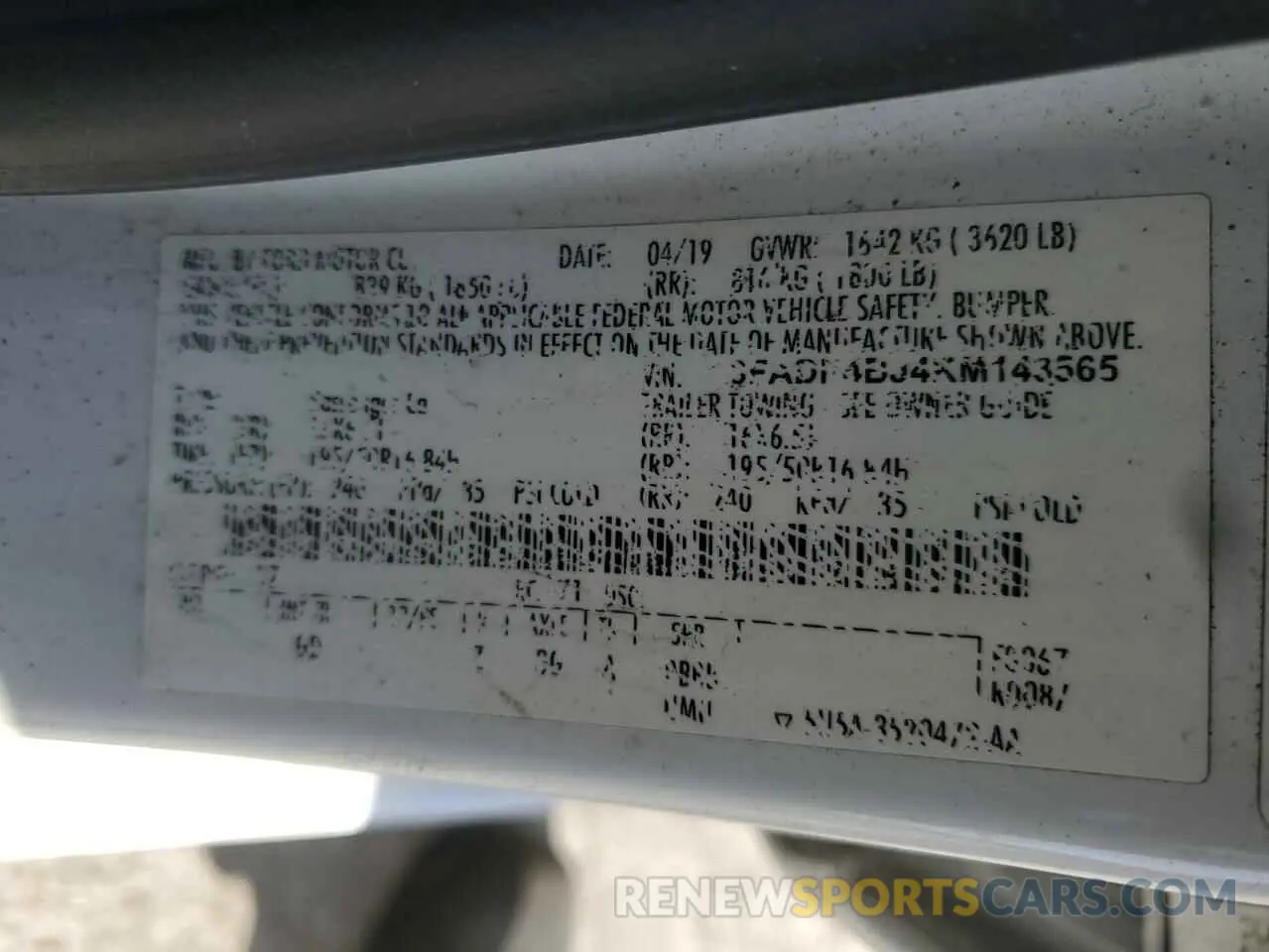 14 fotografías del automóvil dañado 3FADP4BJ4KM143565 FORD FIESTA 2019