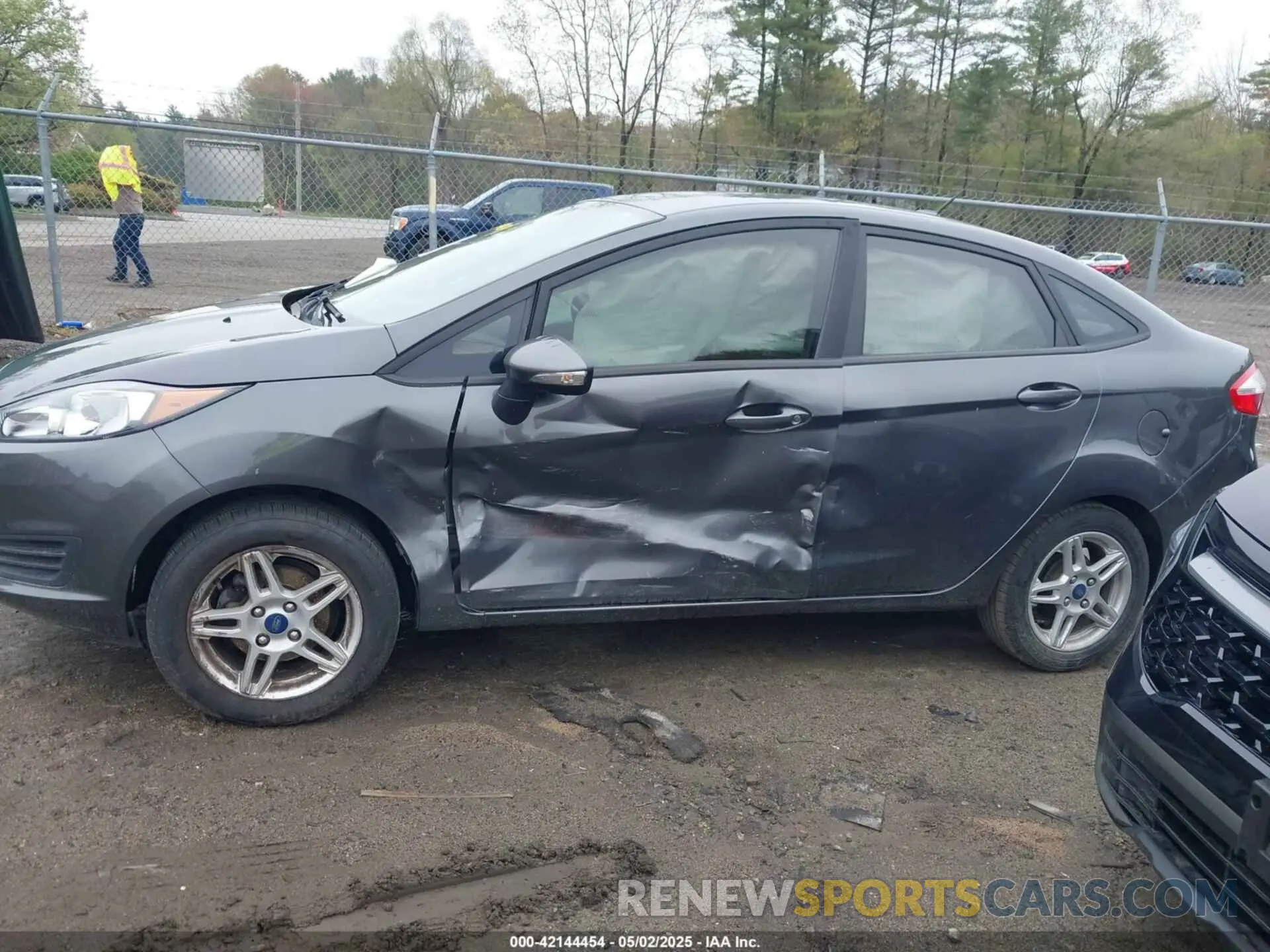 14 fotografías del automóvil dañado 3FADP4BJ6KM120398 FORD FIESTA 2019