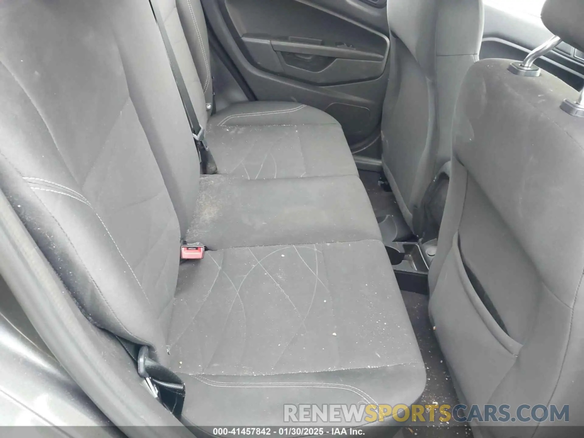 8 fotografías del automóvil dañado 3FADP4BJ6KM164398 FORD FIESTA 2019