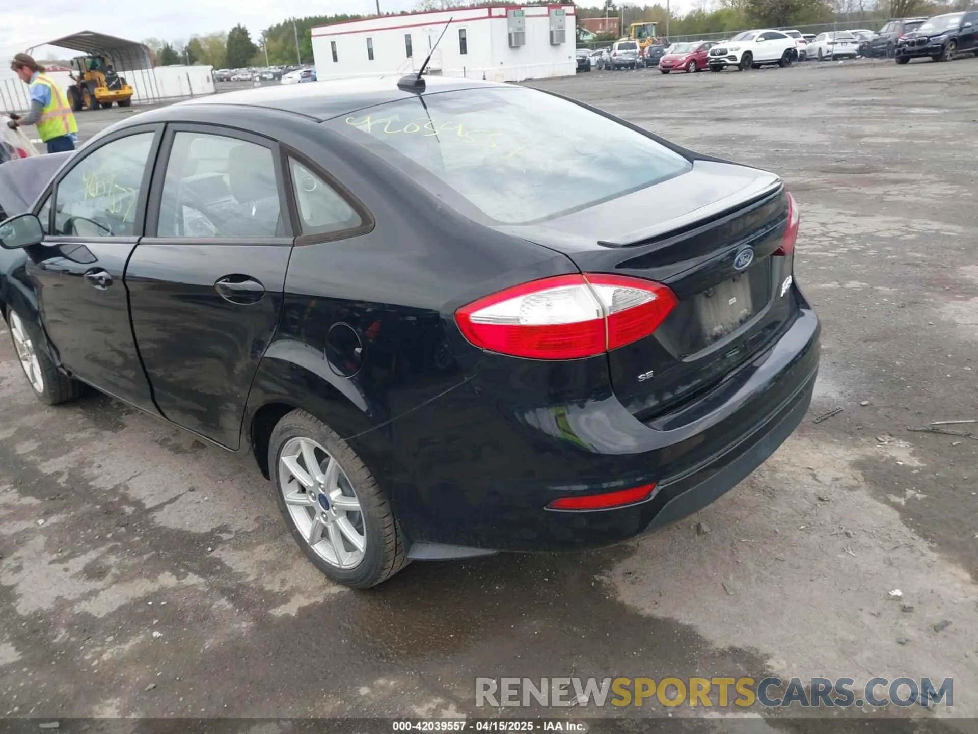 3 fotografías del automóvil dañado 3FADP4BJ7KM105246 FORD FIESTA 2019