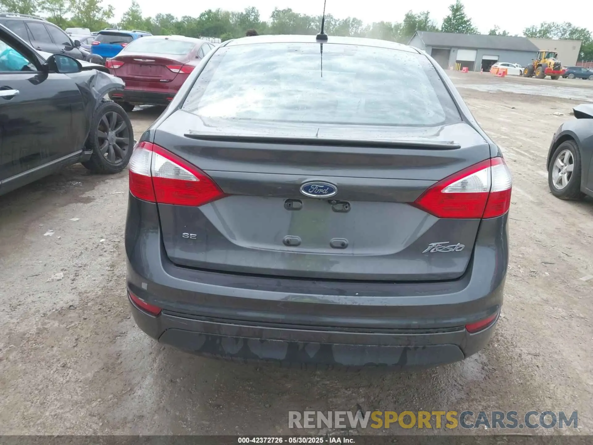 16 fotografías del automóvil dañado 3FADP4BJ7KM107143 FORD FIESTA 2019