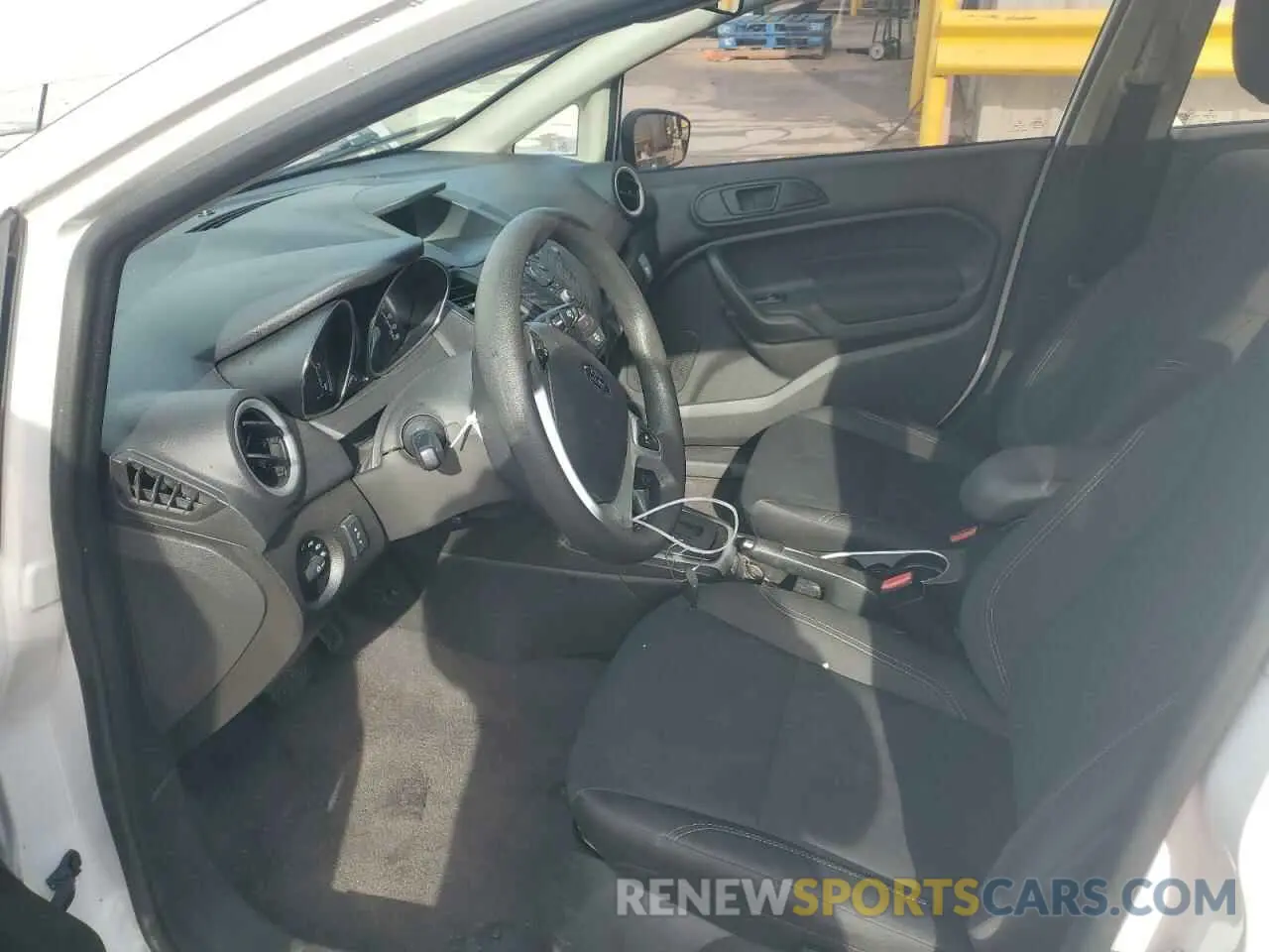 7 fotografías del automóvil dañado 3FADP4BJ7KM142958 FORD FIESTA 2019