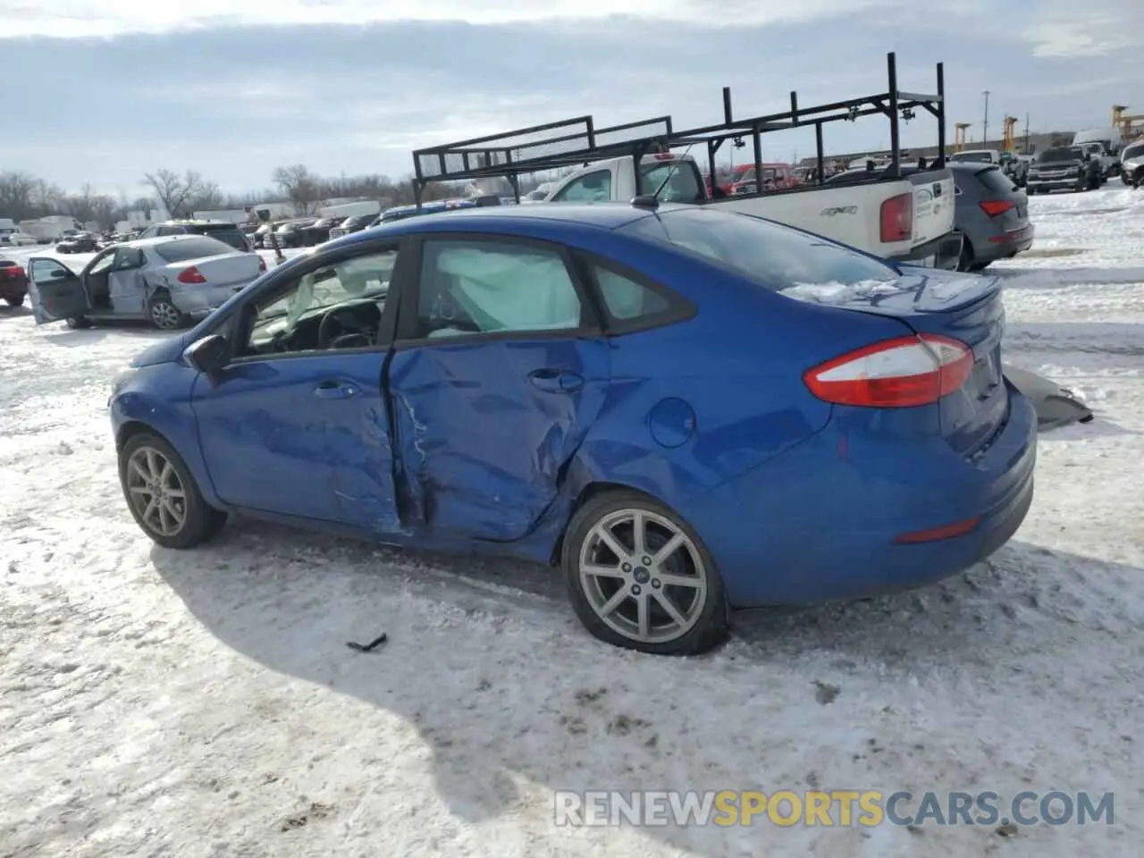 2 fotografías del automóvil dañado 3FADP4BJ7KM148162 FORD FIESTA 2019
