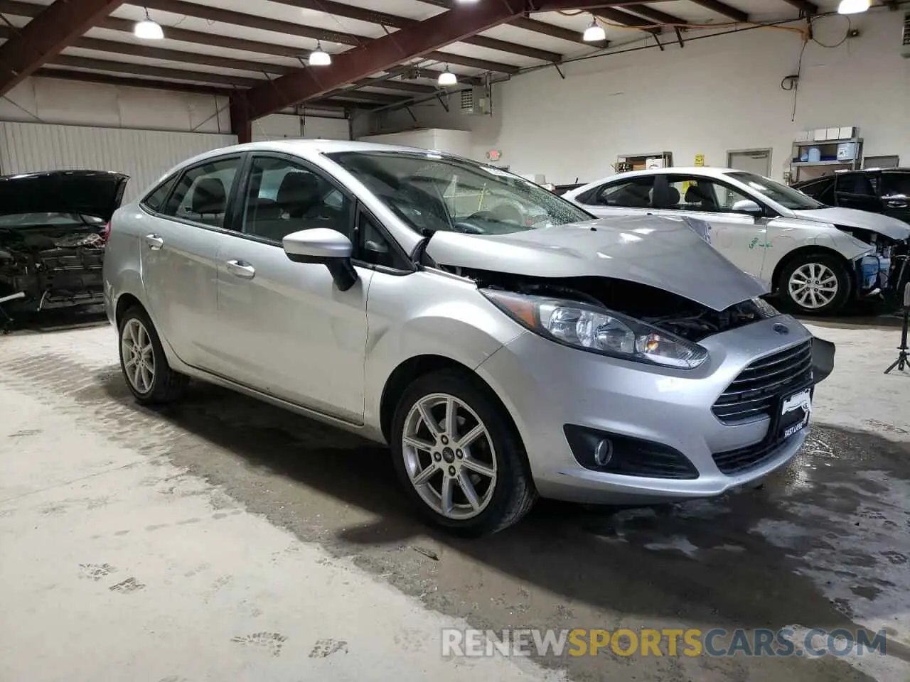 4 fotografías del automóvil dañado 3FADP4BJ7KM149618 FORD FIESTA 2019