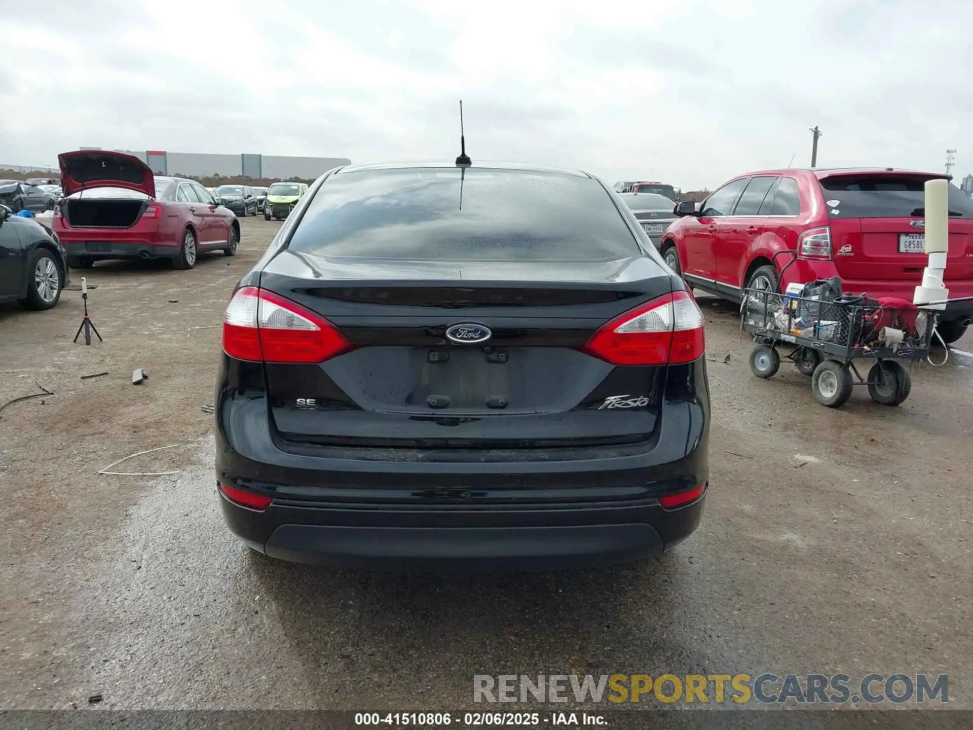 16 fotografías del automóvil dañado 3FADP4BJ7KM158142 FORD FIESTA 2019