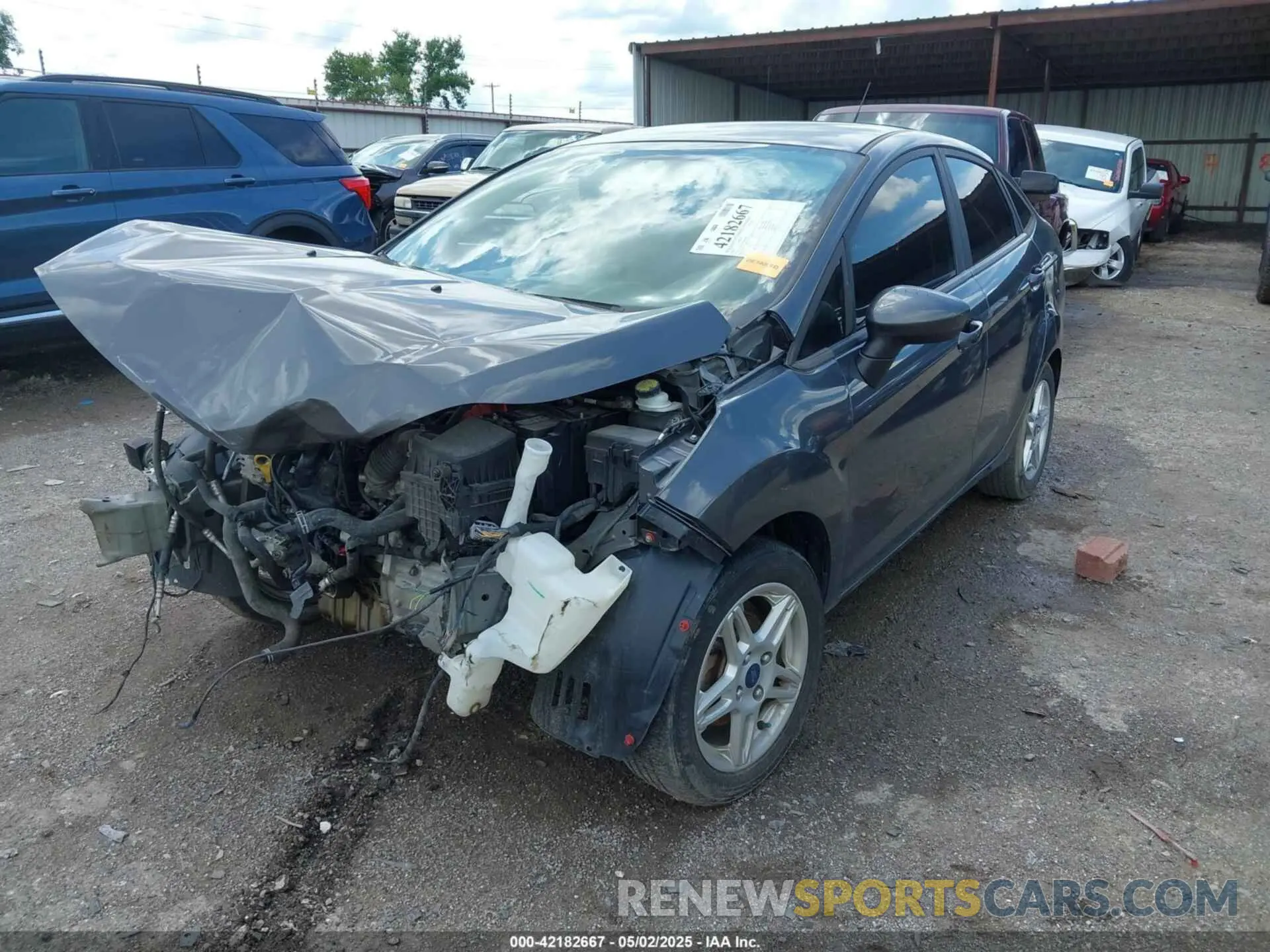 2 fotografías del automóvil dañado 3FADP4BJ7KM163096 FORD FIESTA 2019