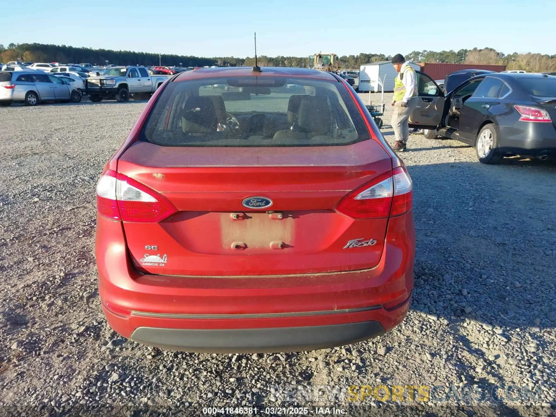 16 fotografías del automóvil dañado 3FADP4BJ7KM164586 FORD FIESTA 2019