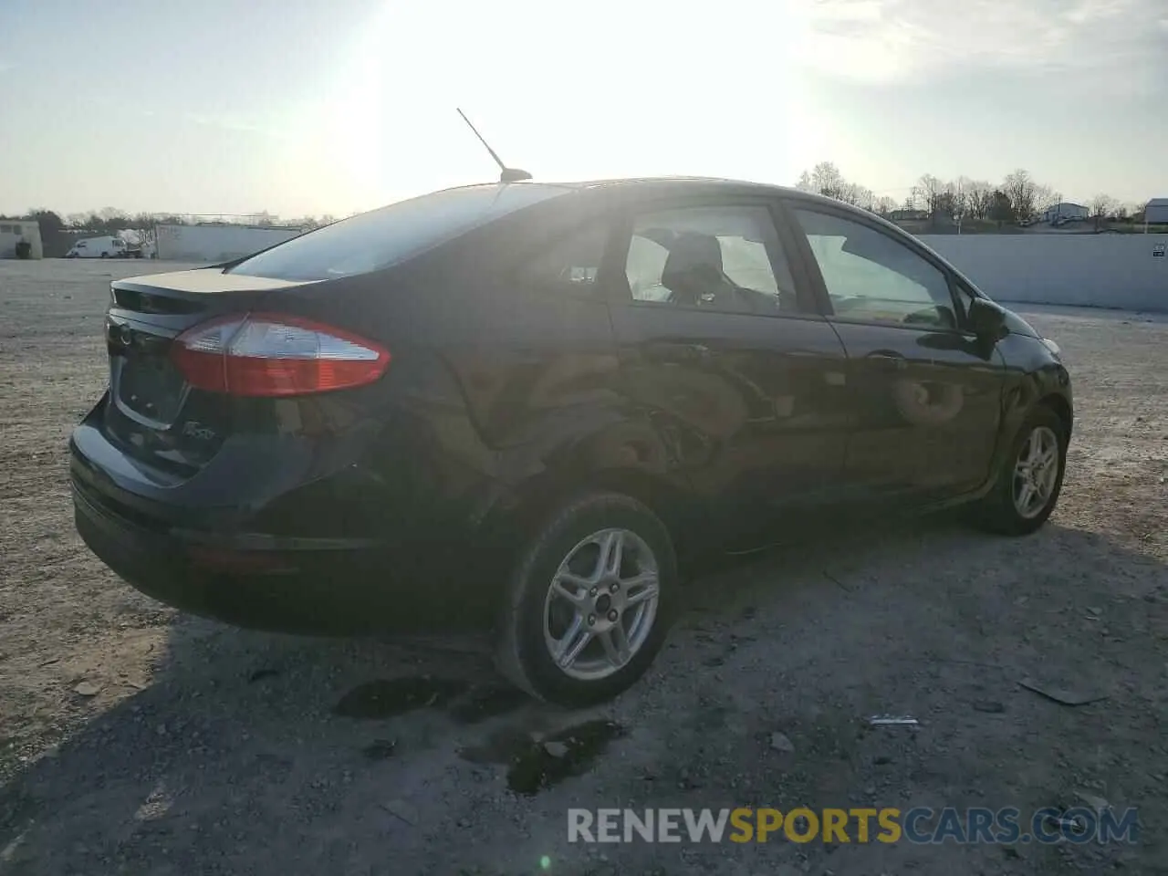 3 fotografías del automóvil dañado 3FADP4BJ8KM162653 FORD FIESTA 2019