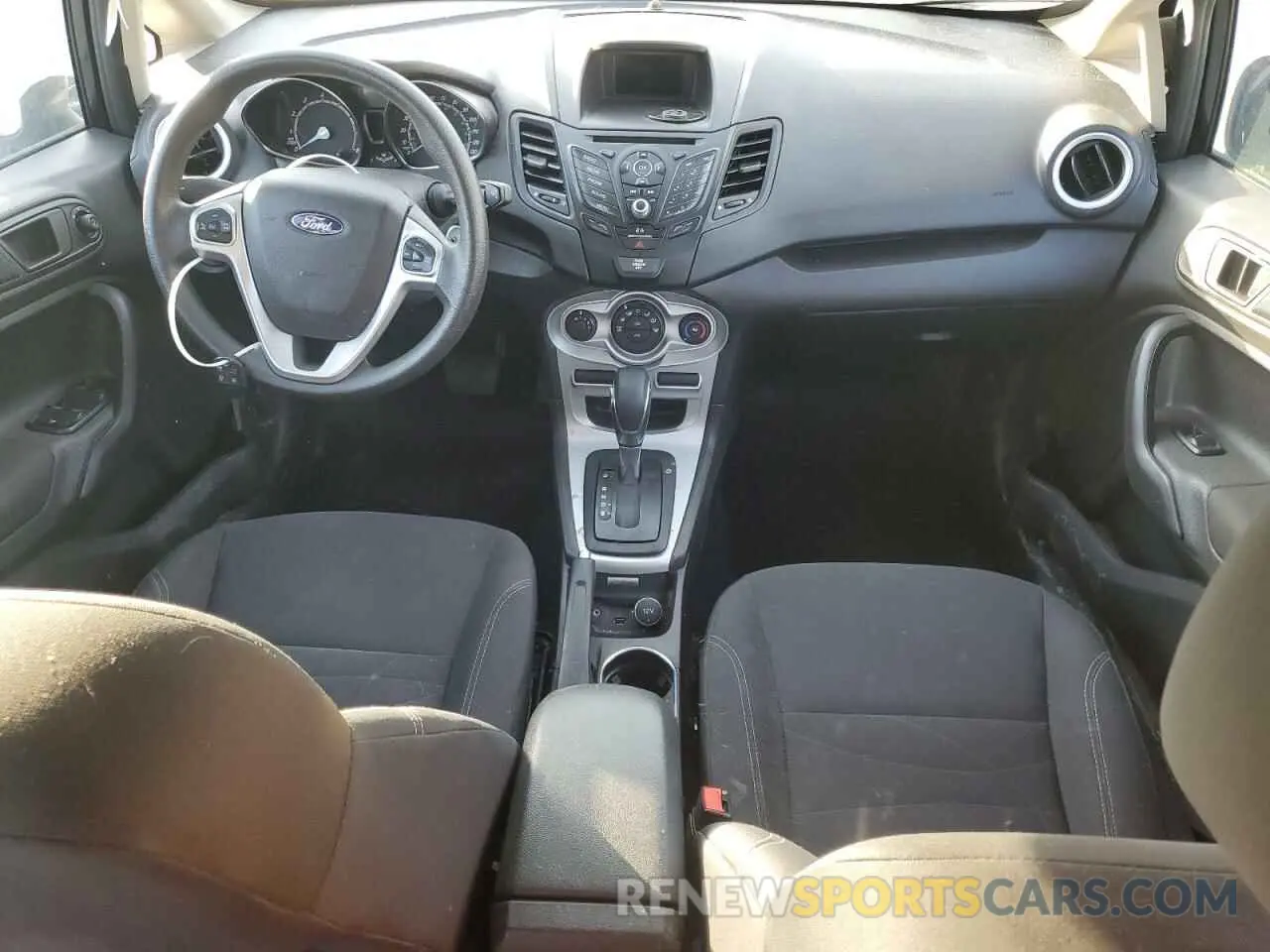 8 fotografías del automóvil dañado 3FADP4BJ8KM162653 FORD FIESTA 2019