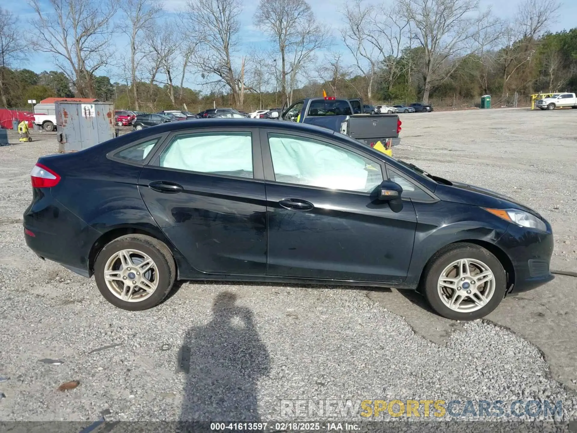13 fotografías del automóvil dañado 3FADP4BJ9KM118340 FORD FIESTA 2019