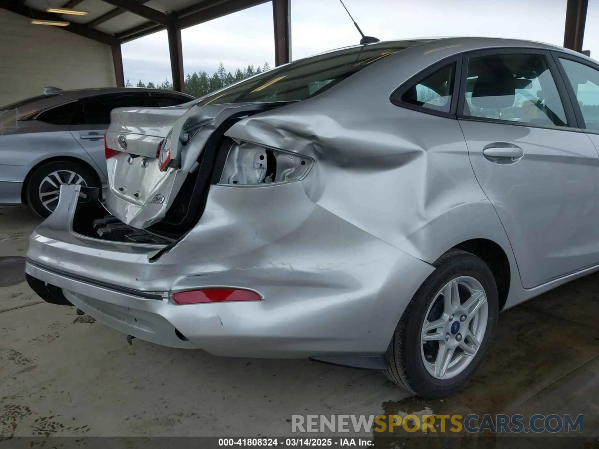 6 fotografías del automóvil dañado 3FADP4BJ9KM135249 FORD FIESTA 2019