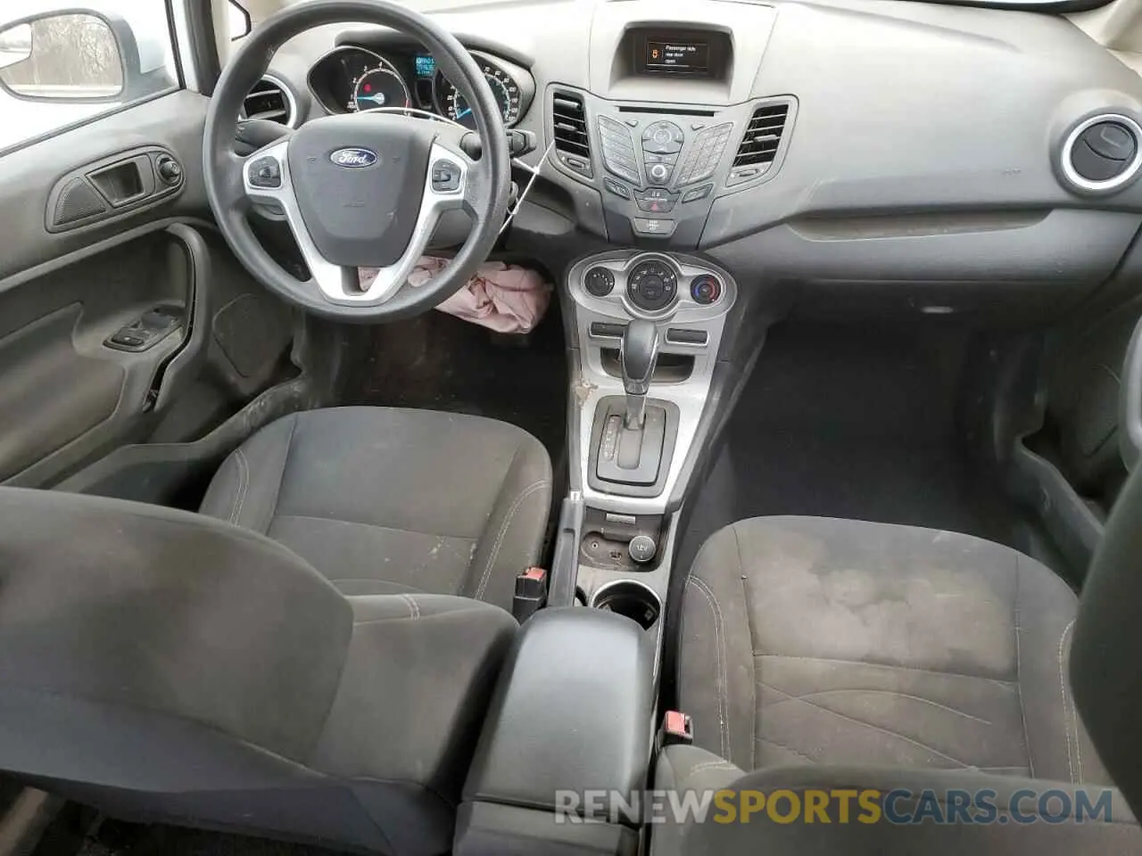 8 fotografías del automóvil dañado 3FADP4BJ9KM162712 FORD FIESTA 2019