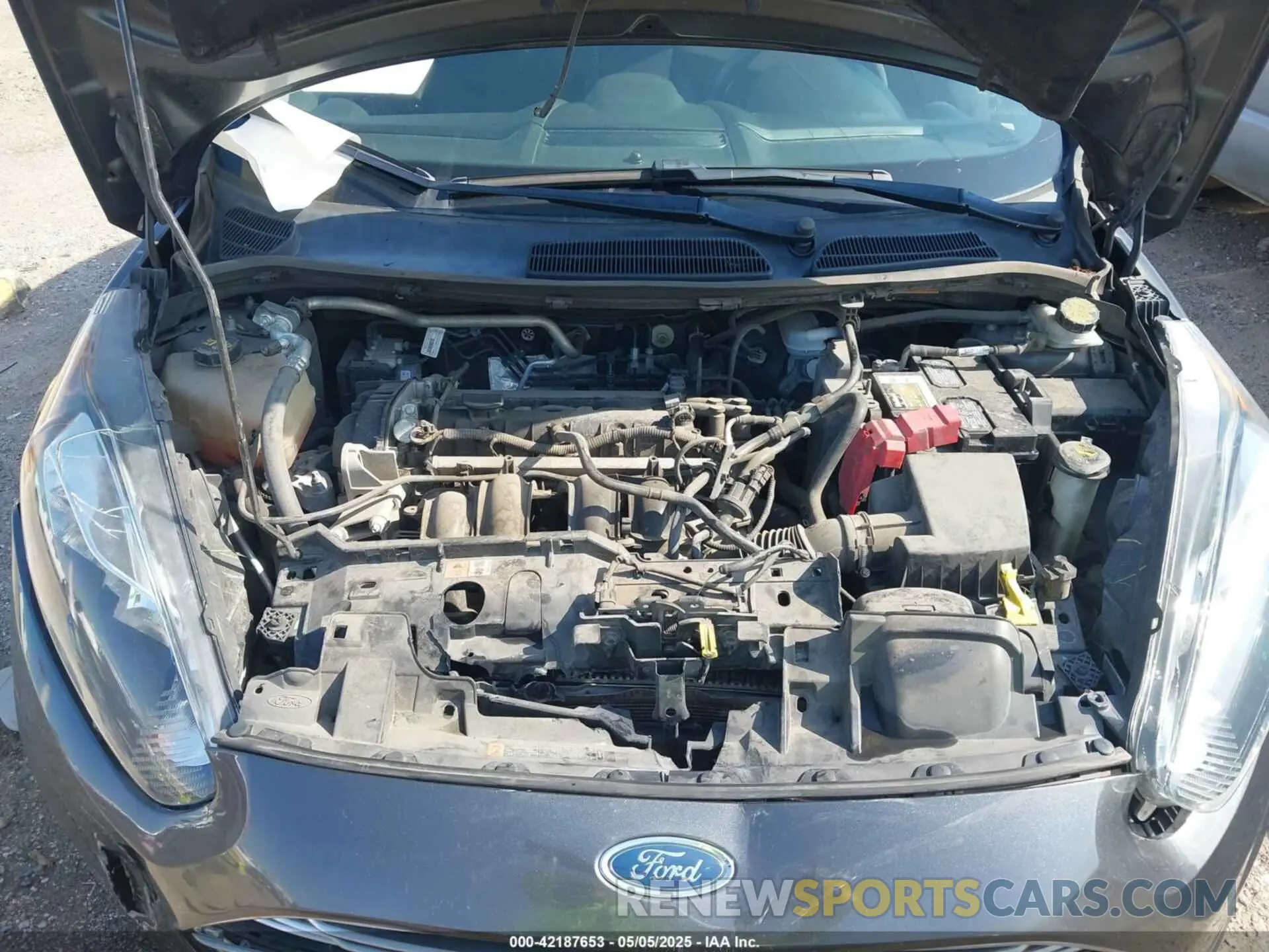 10 fotografías del automóvil dañado 3FADP4BJXKM102440 FORD FIESTA 2019